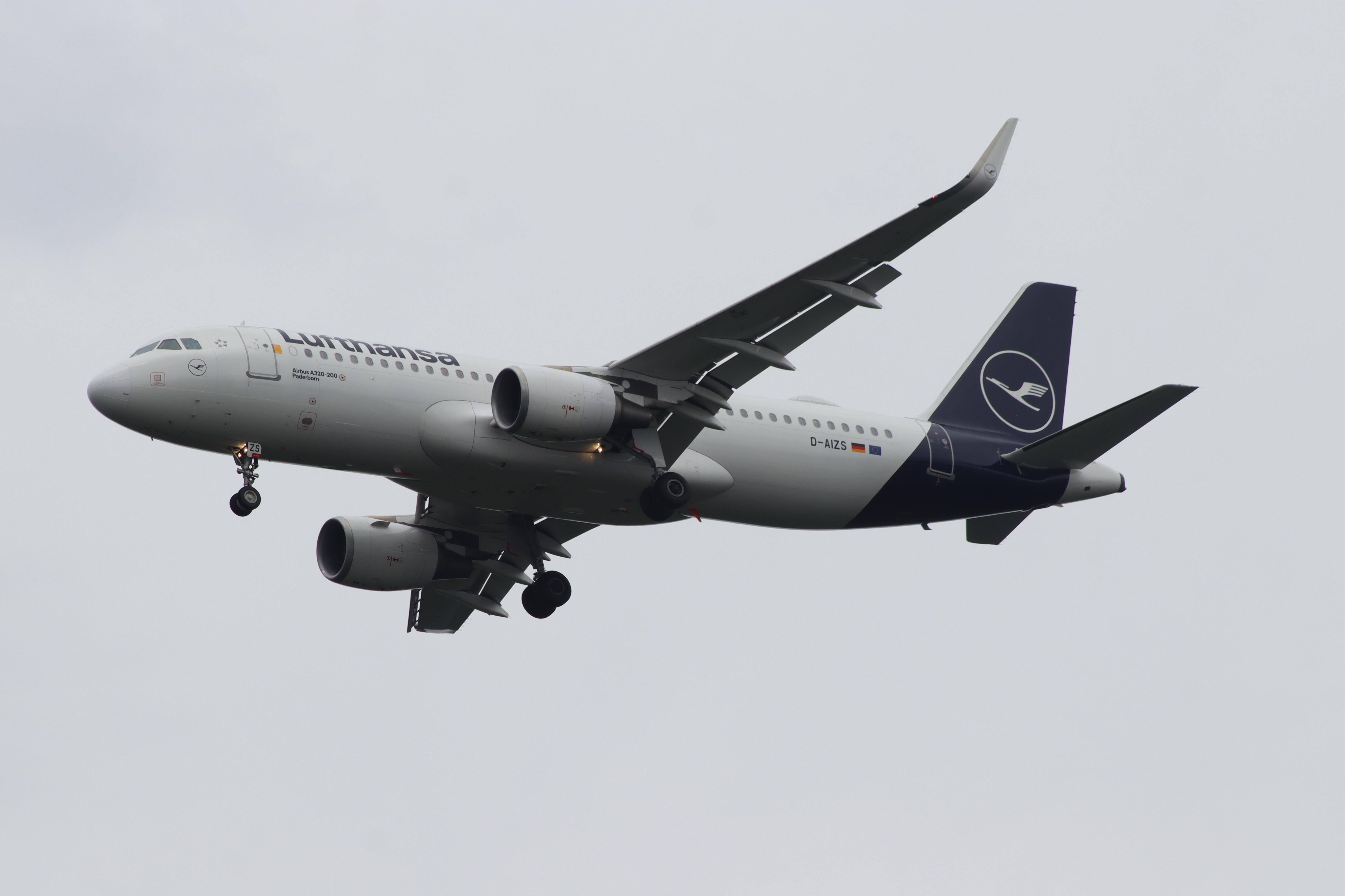 D-AIZS photo, click to enlarge