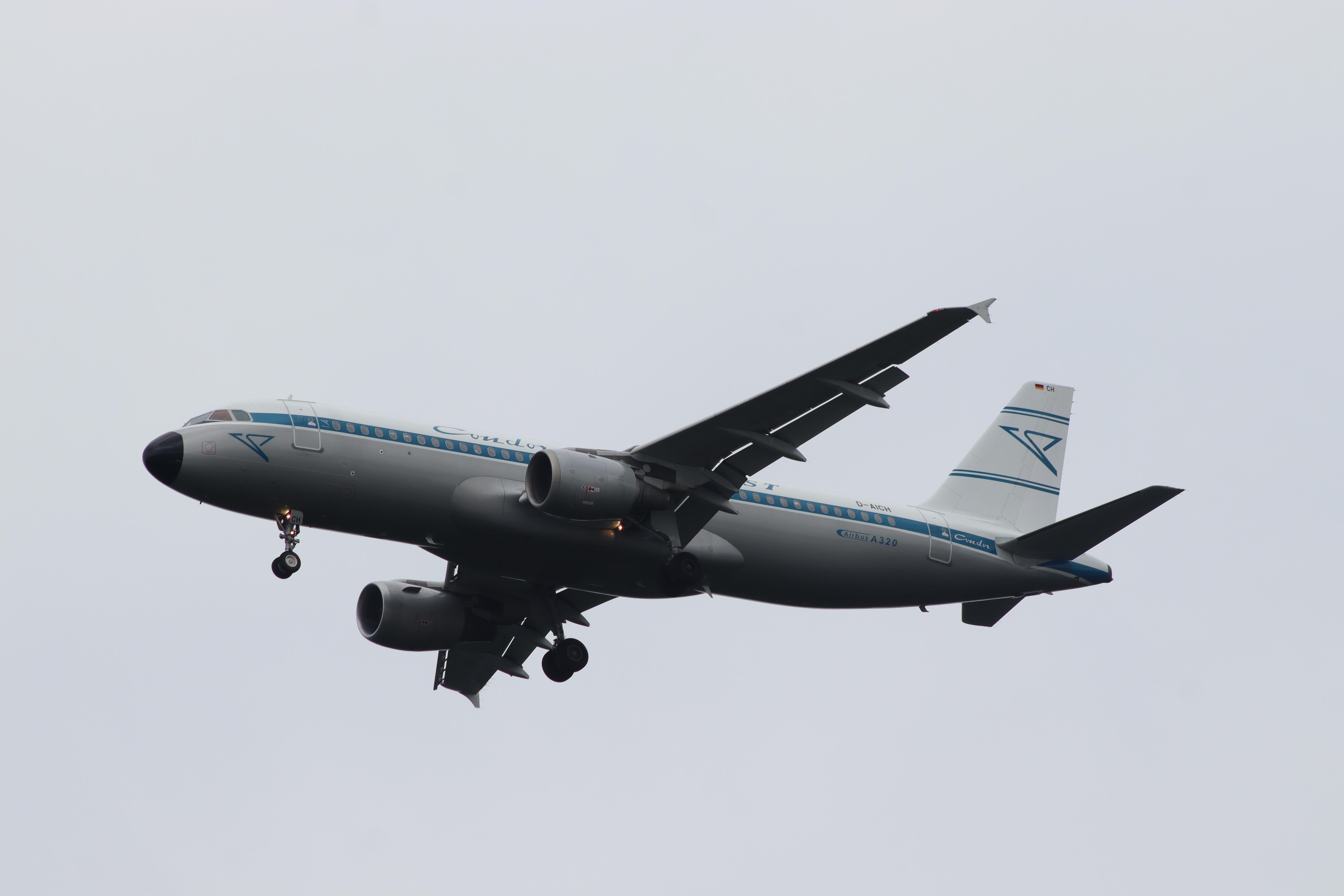D-AICH @ EDDF - Airbus A320-212 - by MarkPasqualino