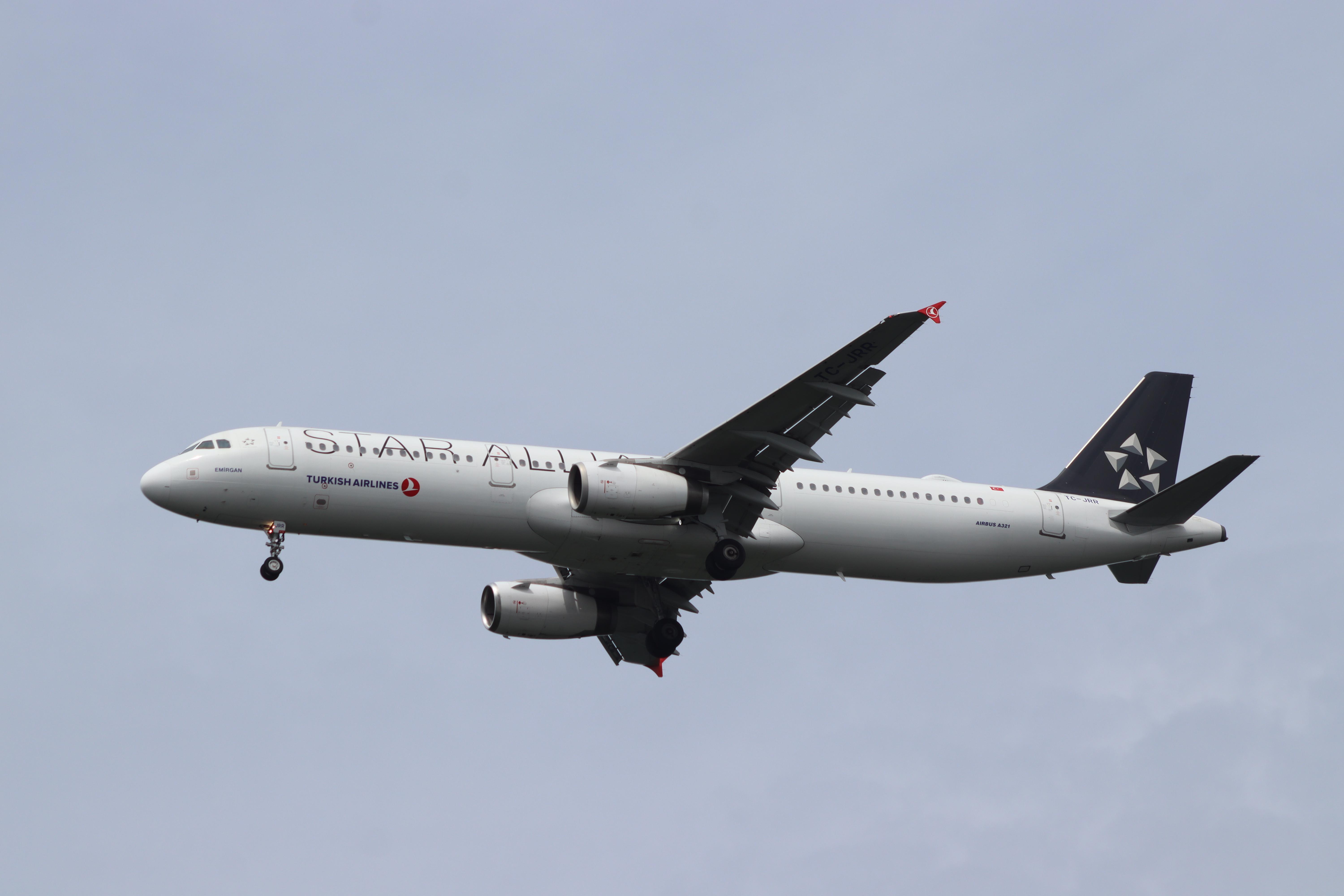 TC-JRR @ EDDF - Airbus A321-231 - by MarkPasqualino
