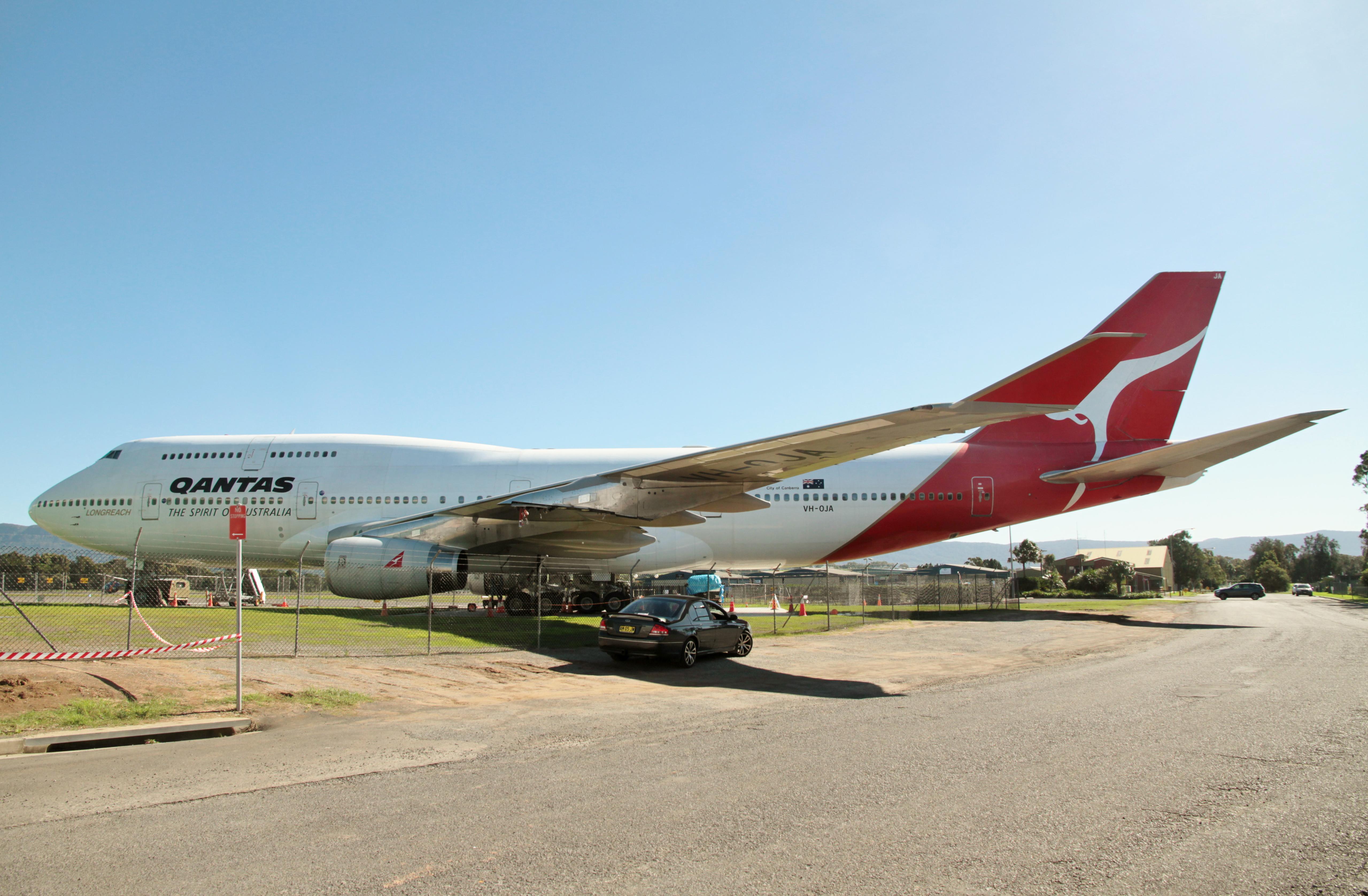 VH-OJA photo, click to enlarge
