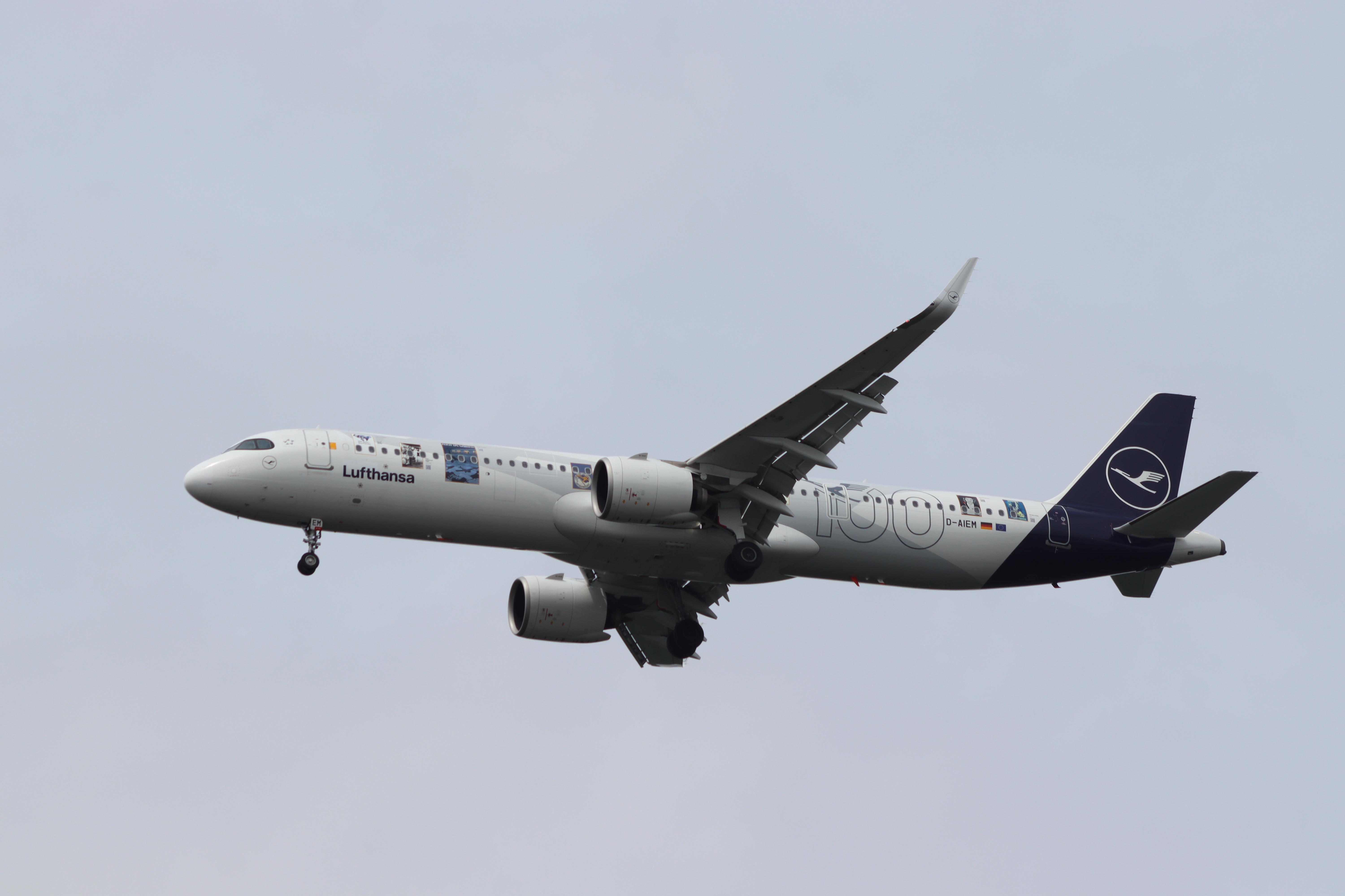 D-AIEM photo, click to enlarge