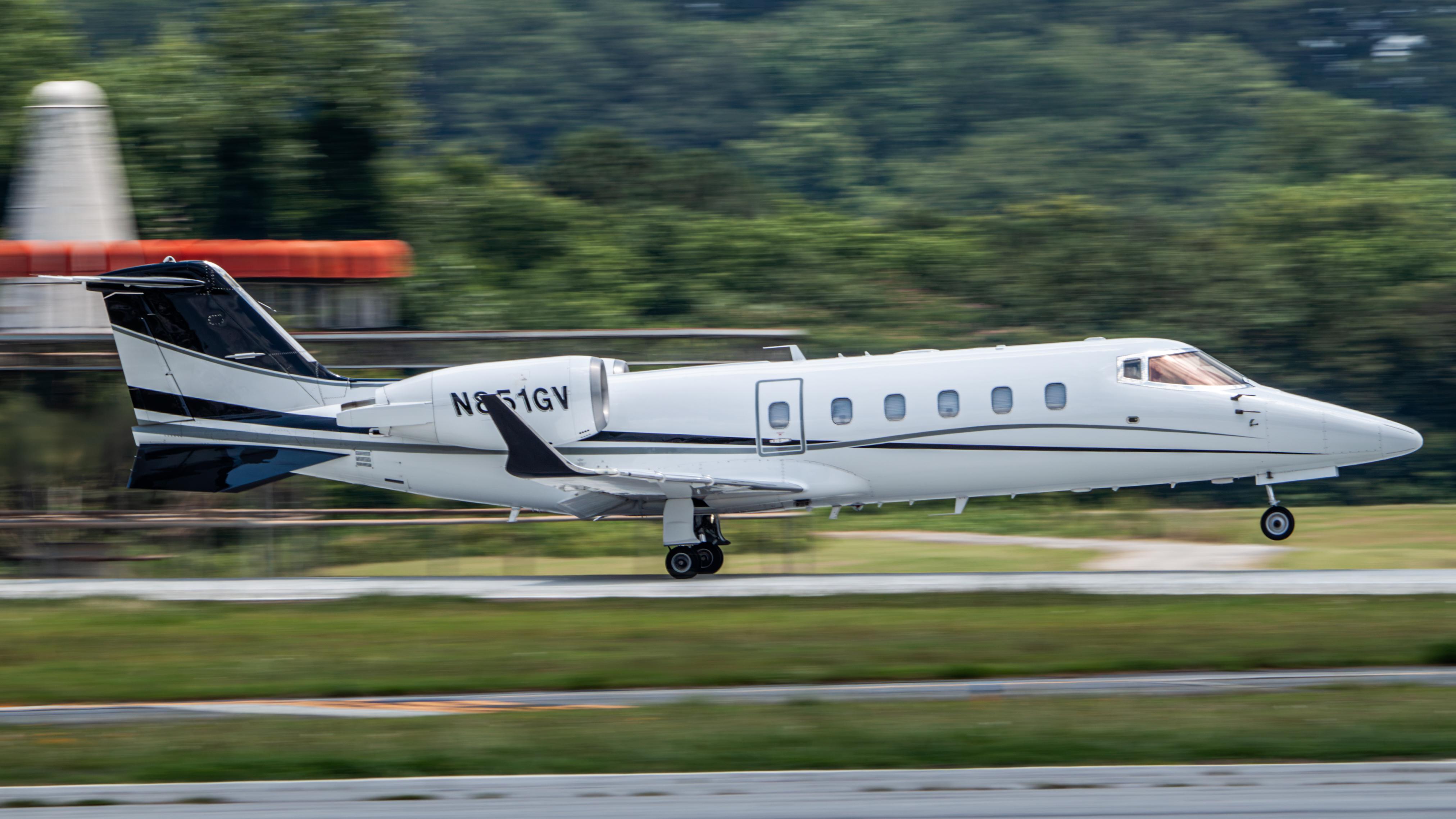N851GV photo, click to enlarge