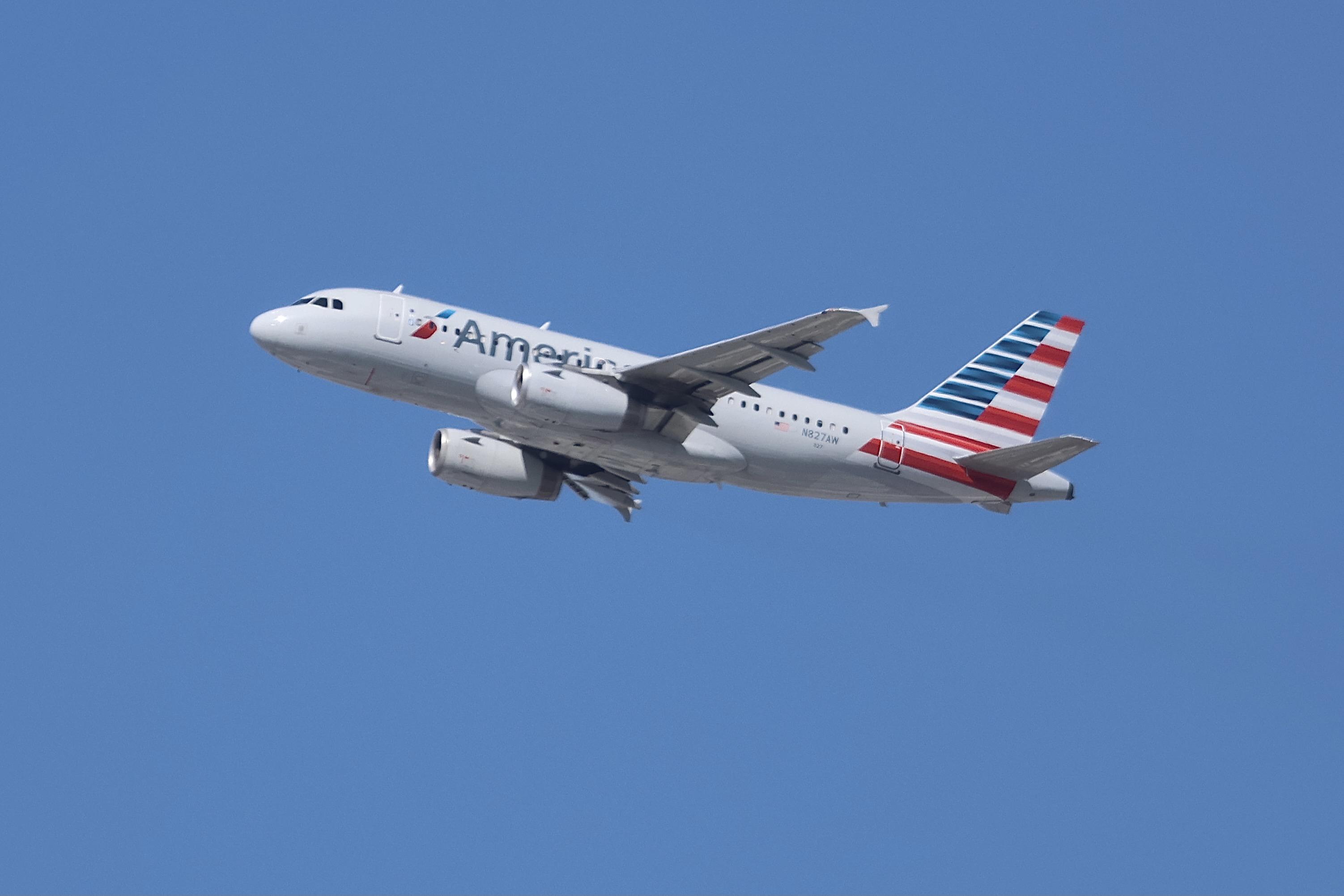 N827AW photo, click to enlarge