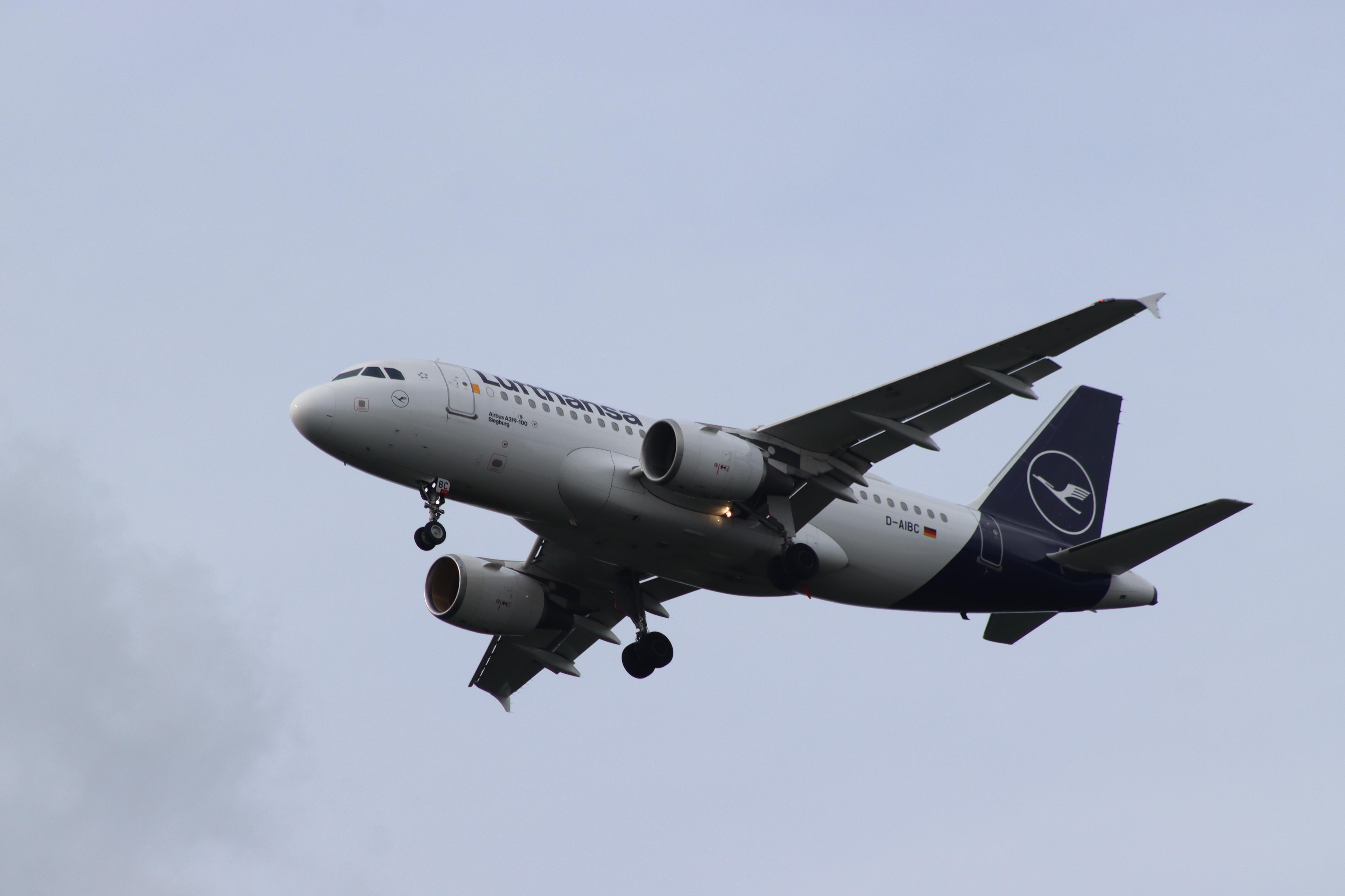 D-AIBC photo, click to enlarge
