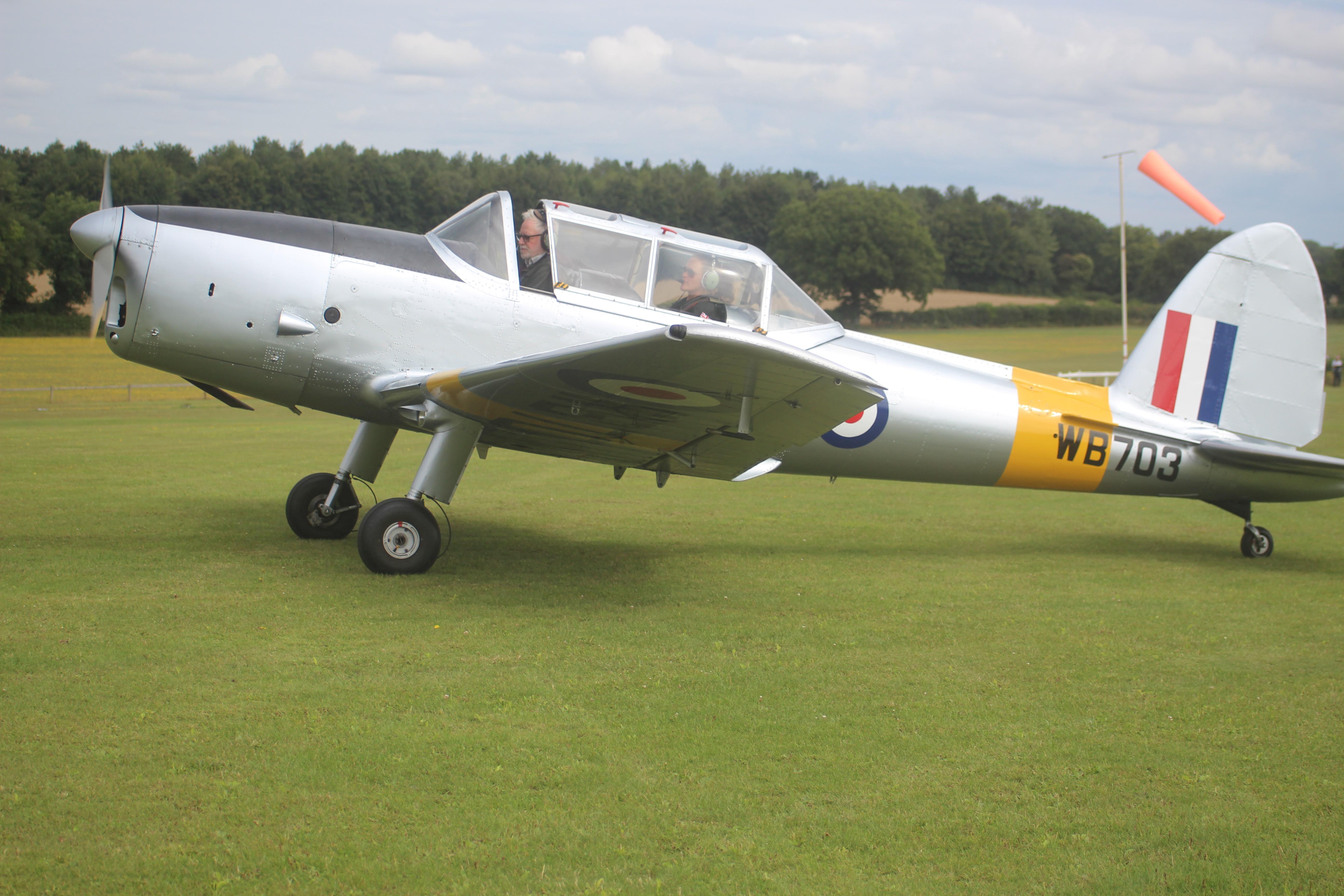 G-YRUS photo, click to enlarge