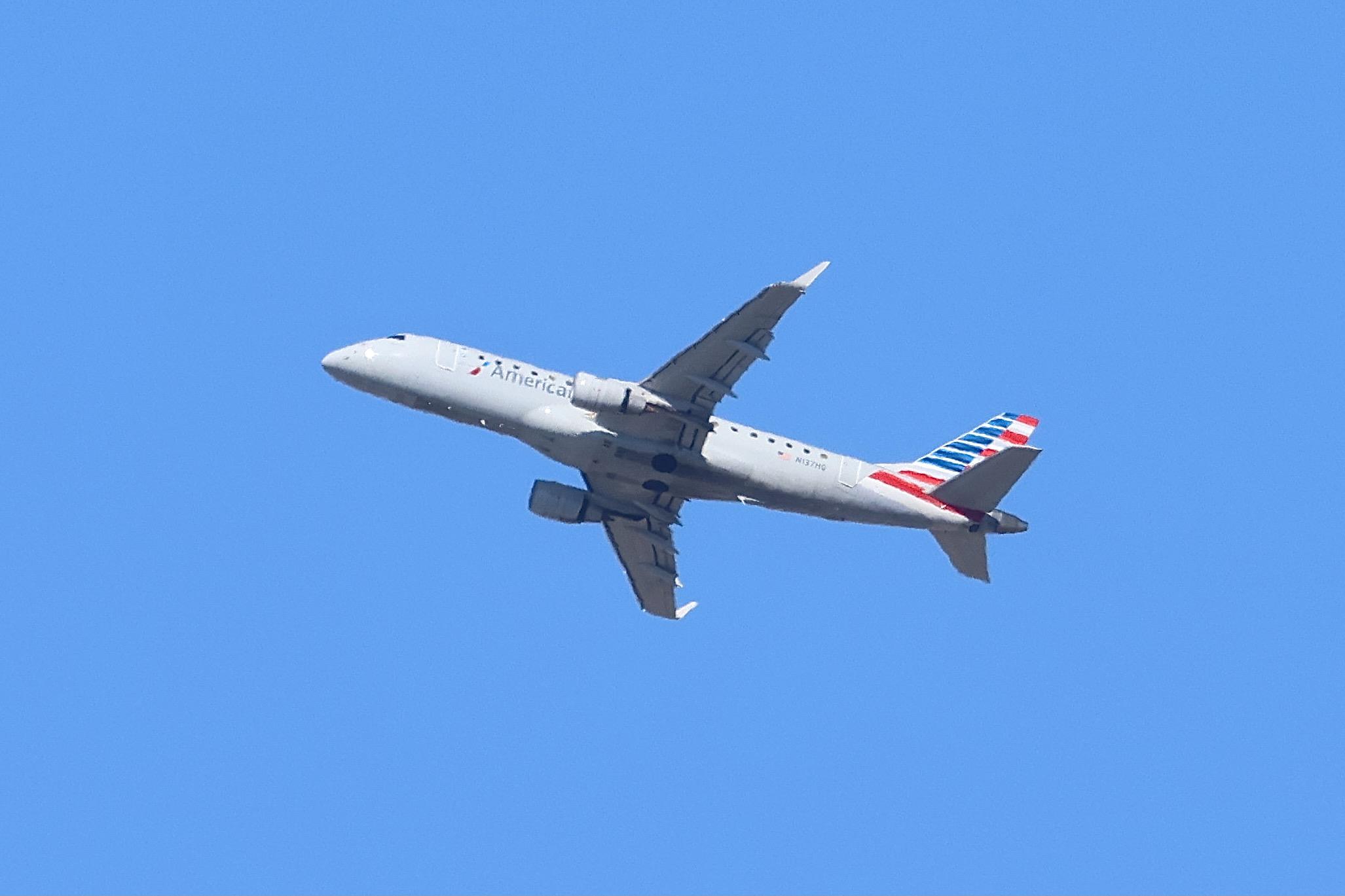 N137HQ photo, click to enlarge