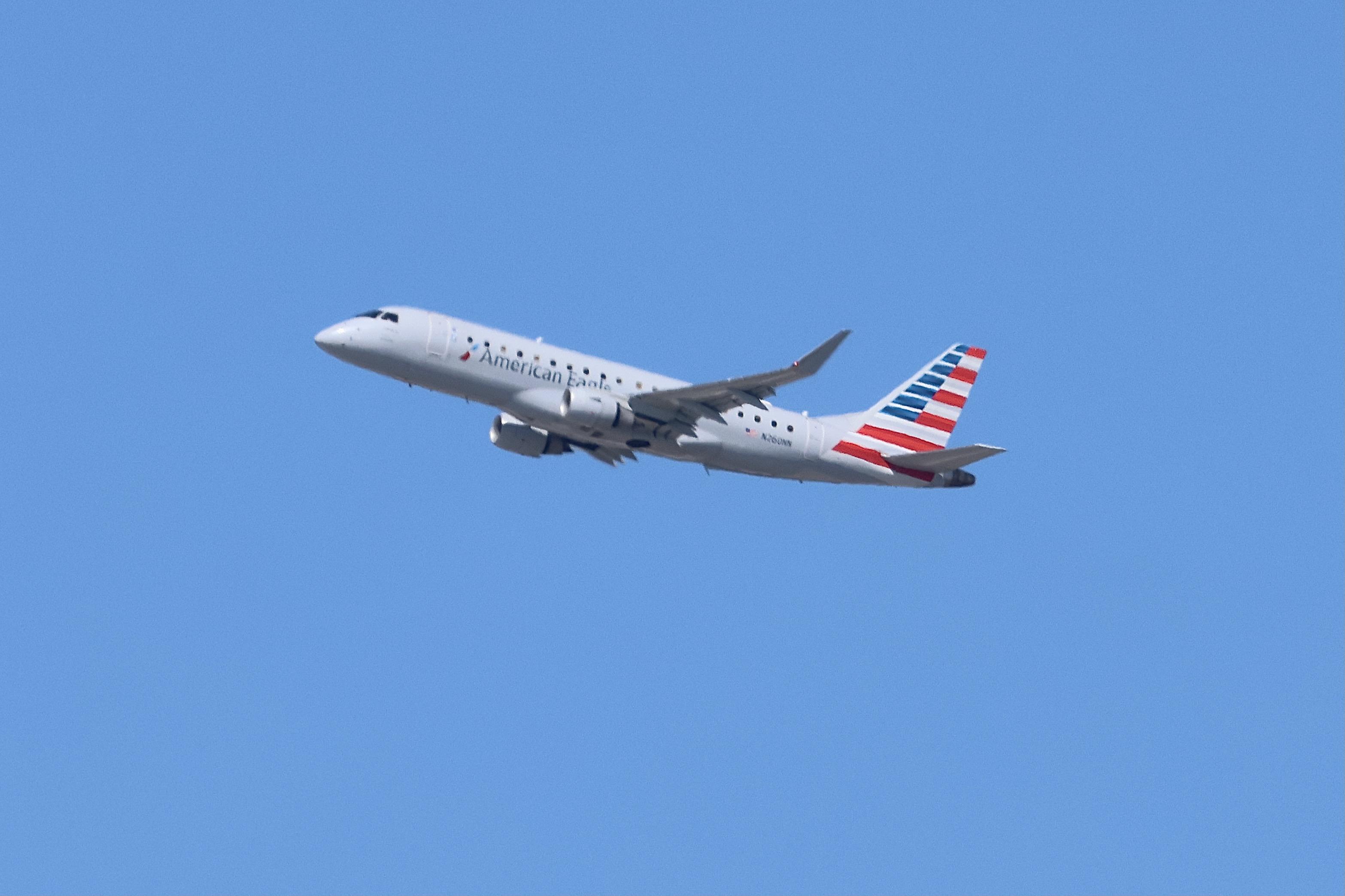 N260NN photo, click to enlarge