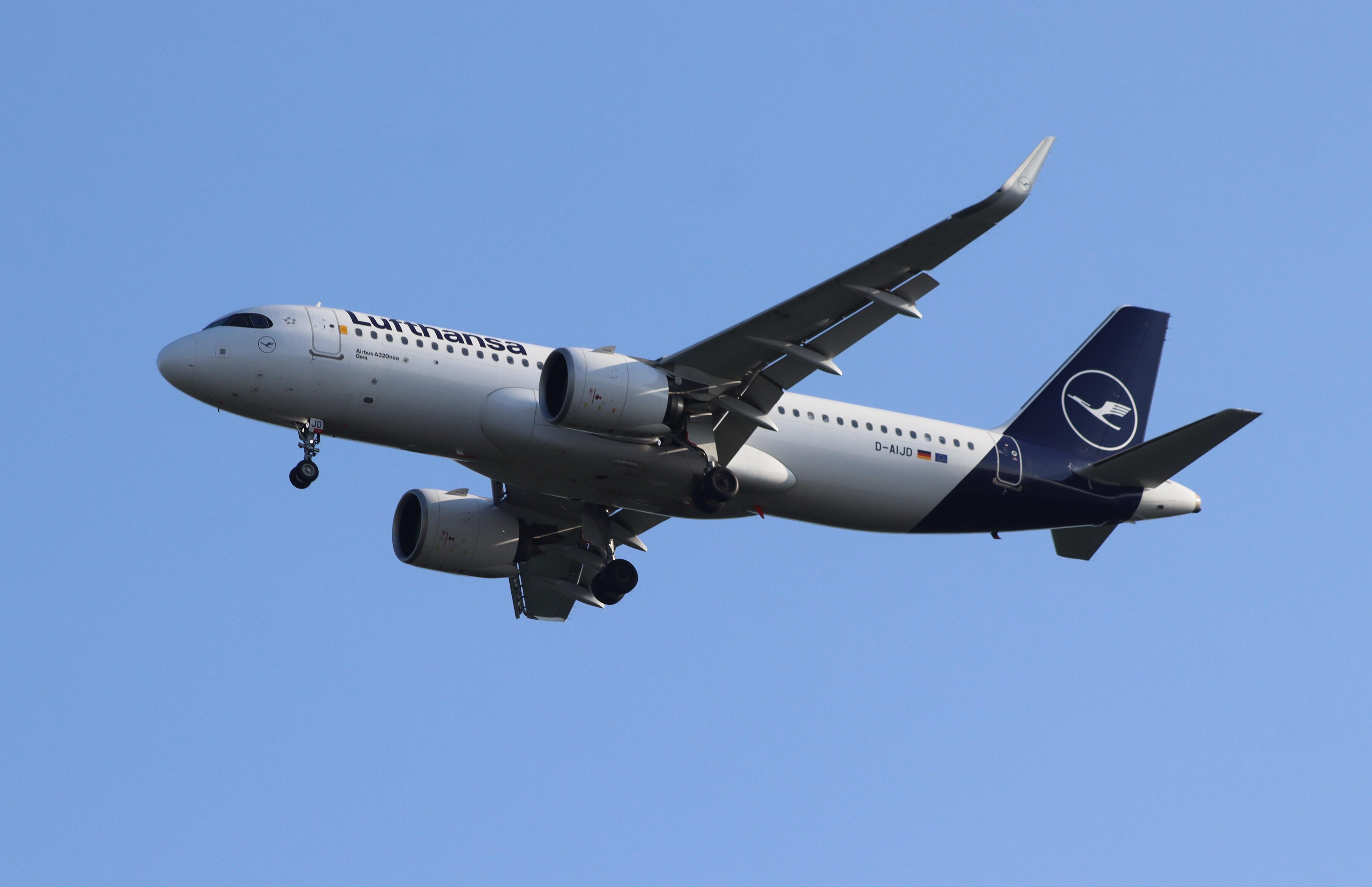 D-AIJD @ EDDF - Airbus A320-271N - by MarkPasqualino