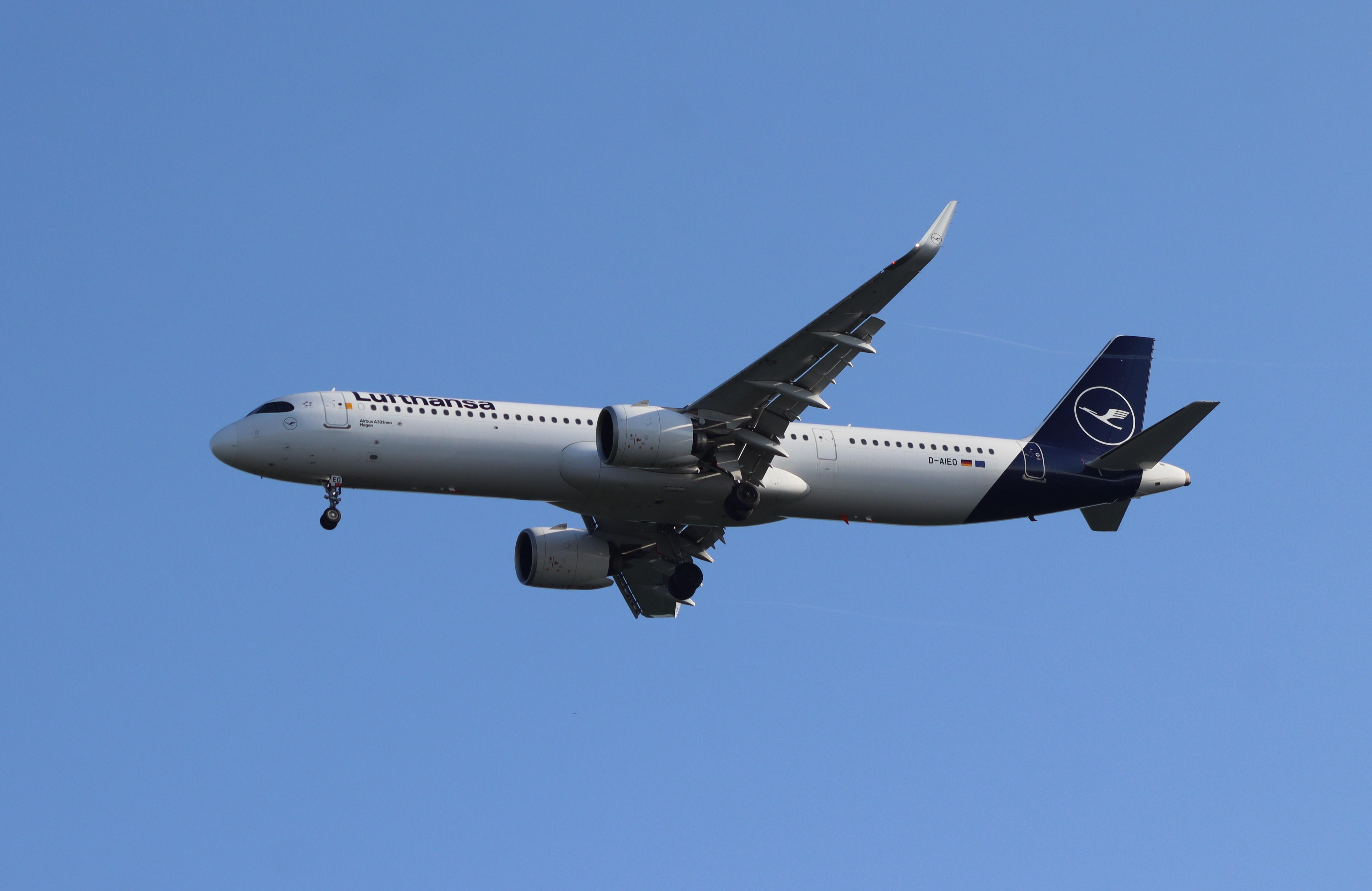 D-AIEO @ EDDF - Airbus A321-271NX - by MarkPasqualino