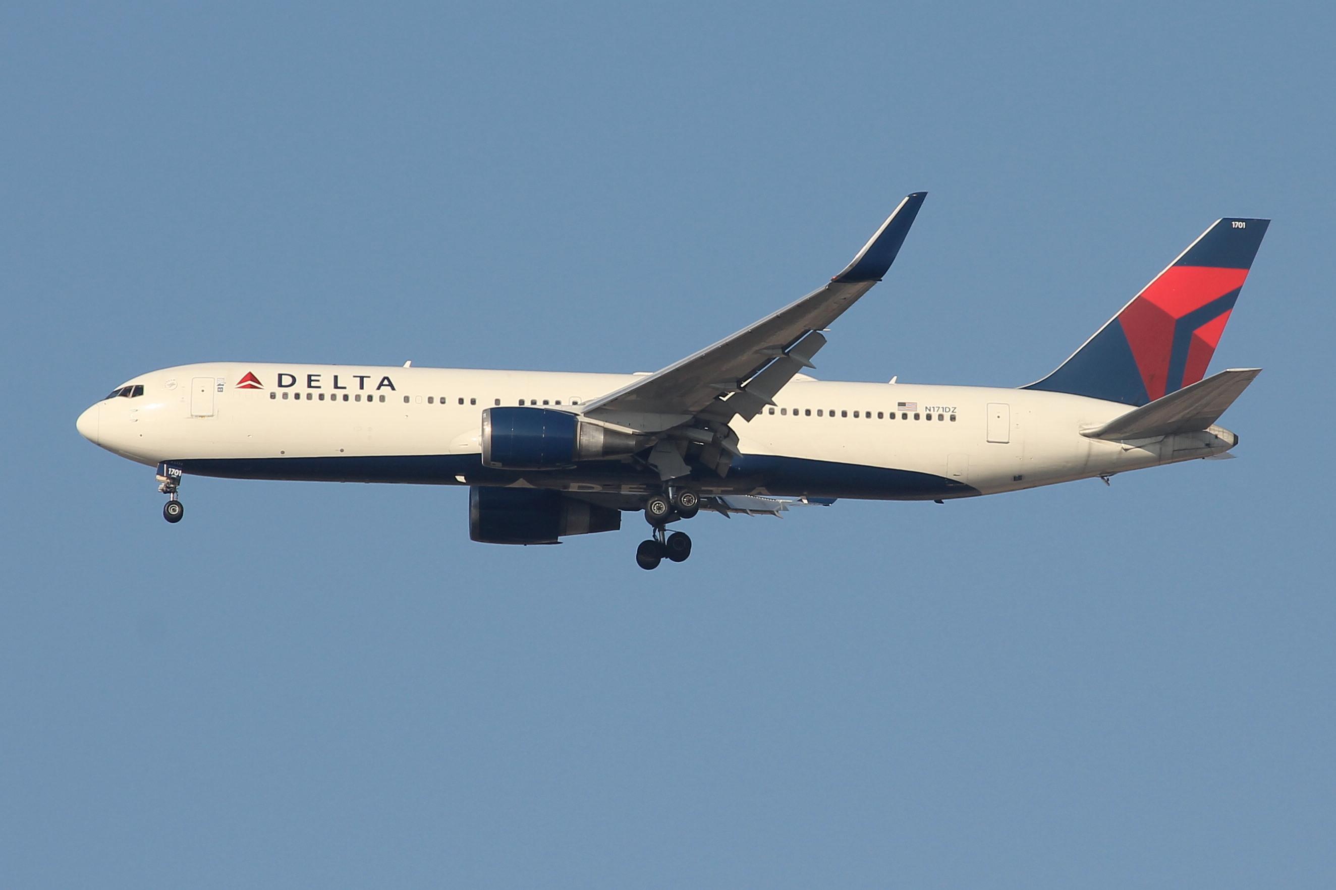 N171DZ @ LMML - Boeing 767-332 reg N171DZ of Delta Air Lines landing on RW13 Malta. - by raymond