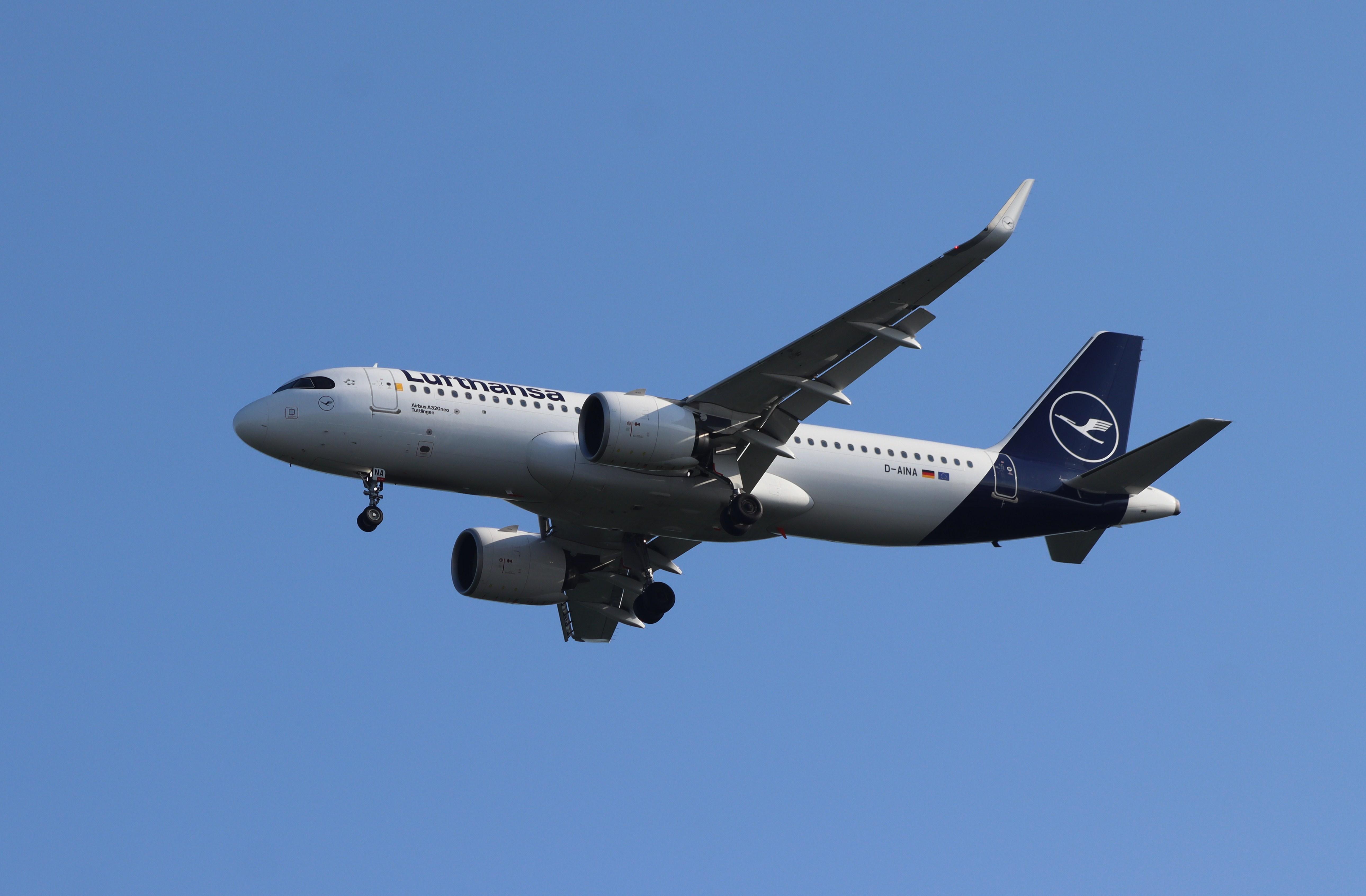 D-AINA @ EDDF - Airbus A320-271N - by MarkPasqualino