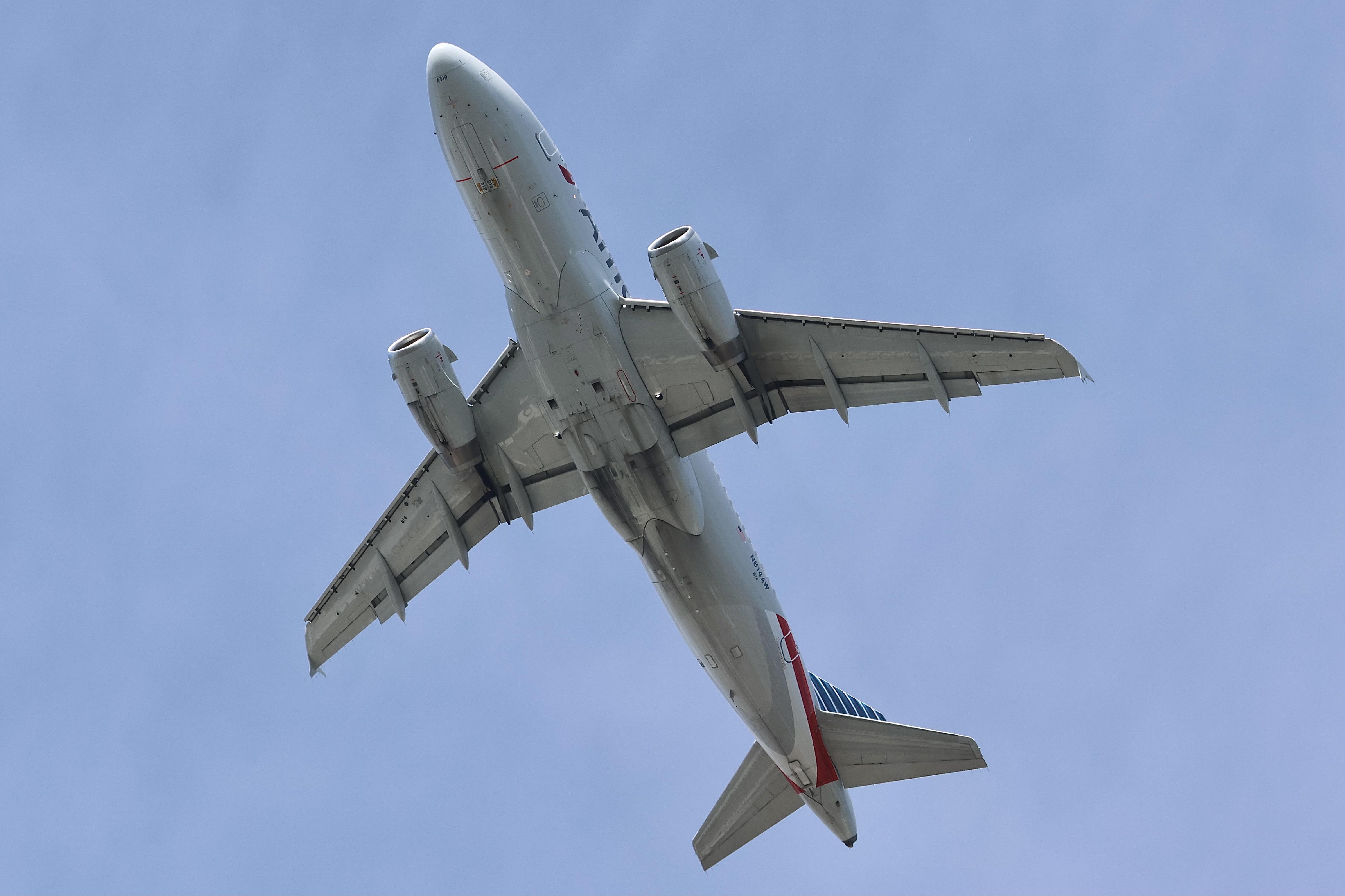 N814AW photo, click to enlarge