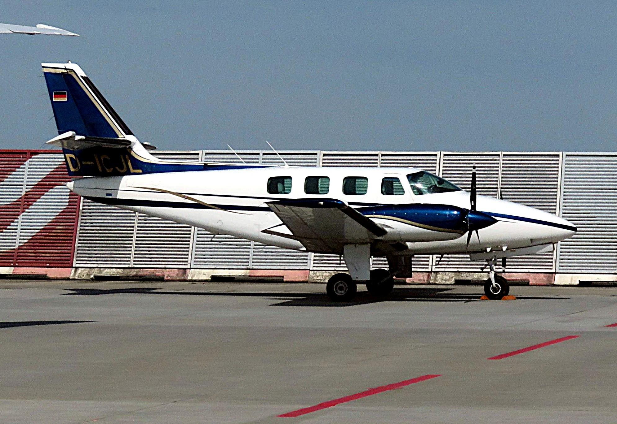 D-ICJL @ EDDC - 1982-build Crusader (ex-N7SX) at Dresden Airport - by ReinhardJost
