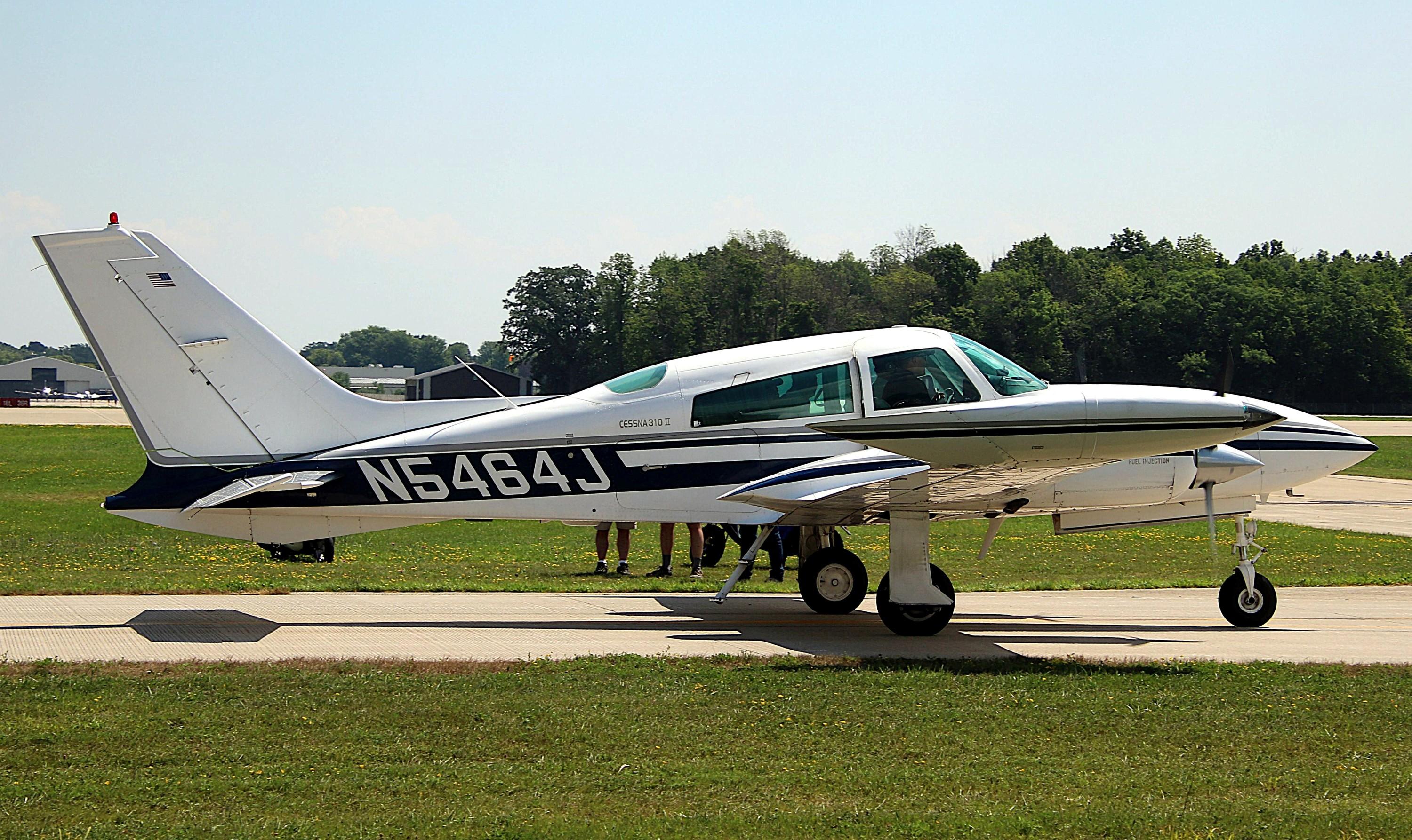 N5464J @ KOSH - During AirVenture 2018 at Oshkosh, WI - by ReinhardJost