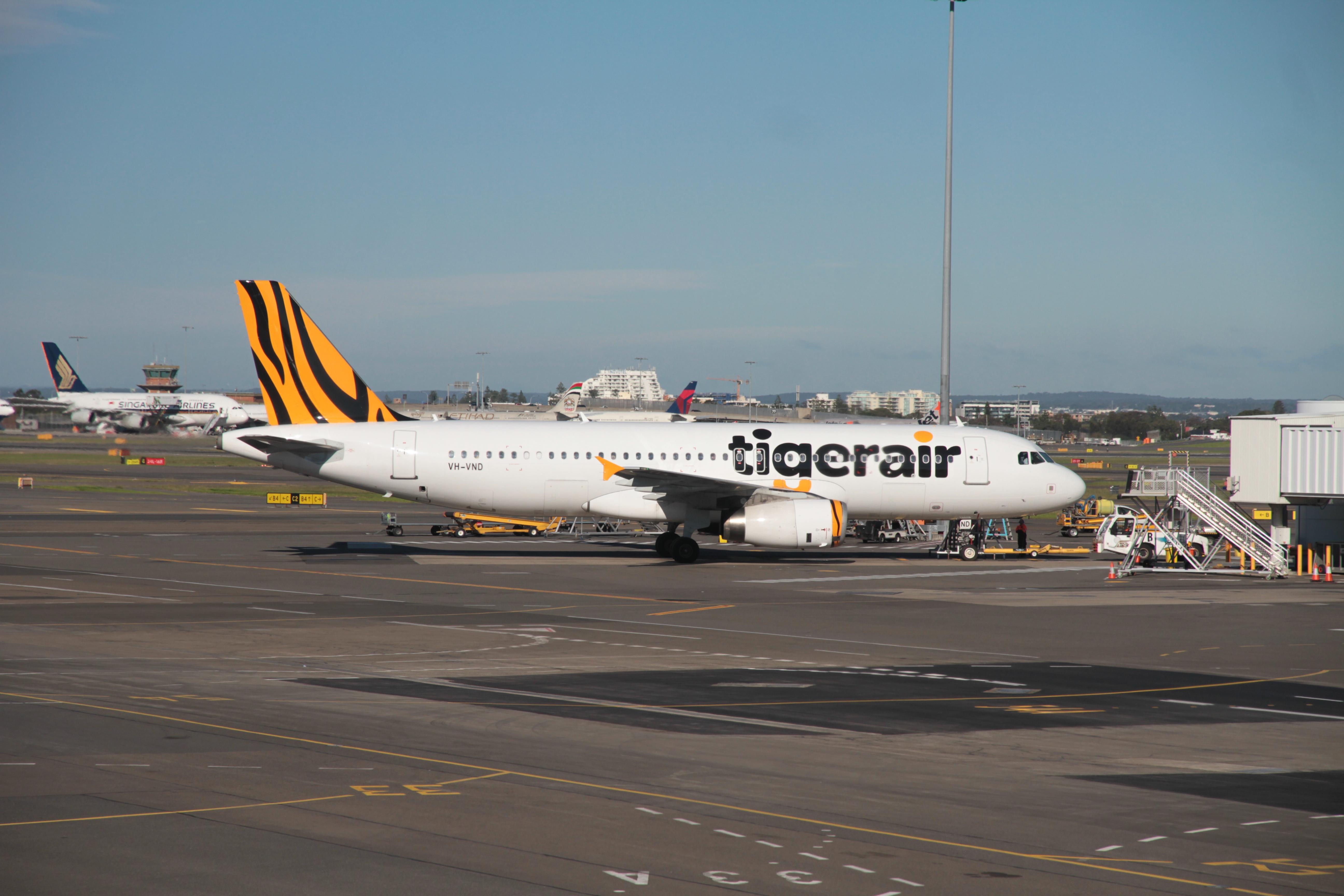 VH-VND @ YSSY - VH-VND 2007 A320-200 Tigerair 
 - by PhilR