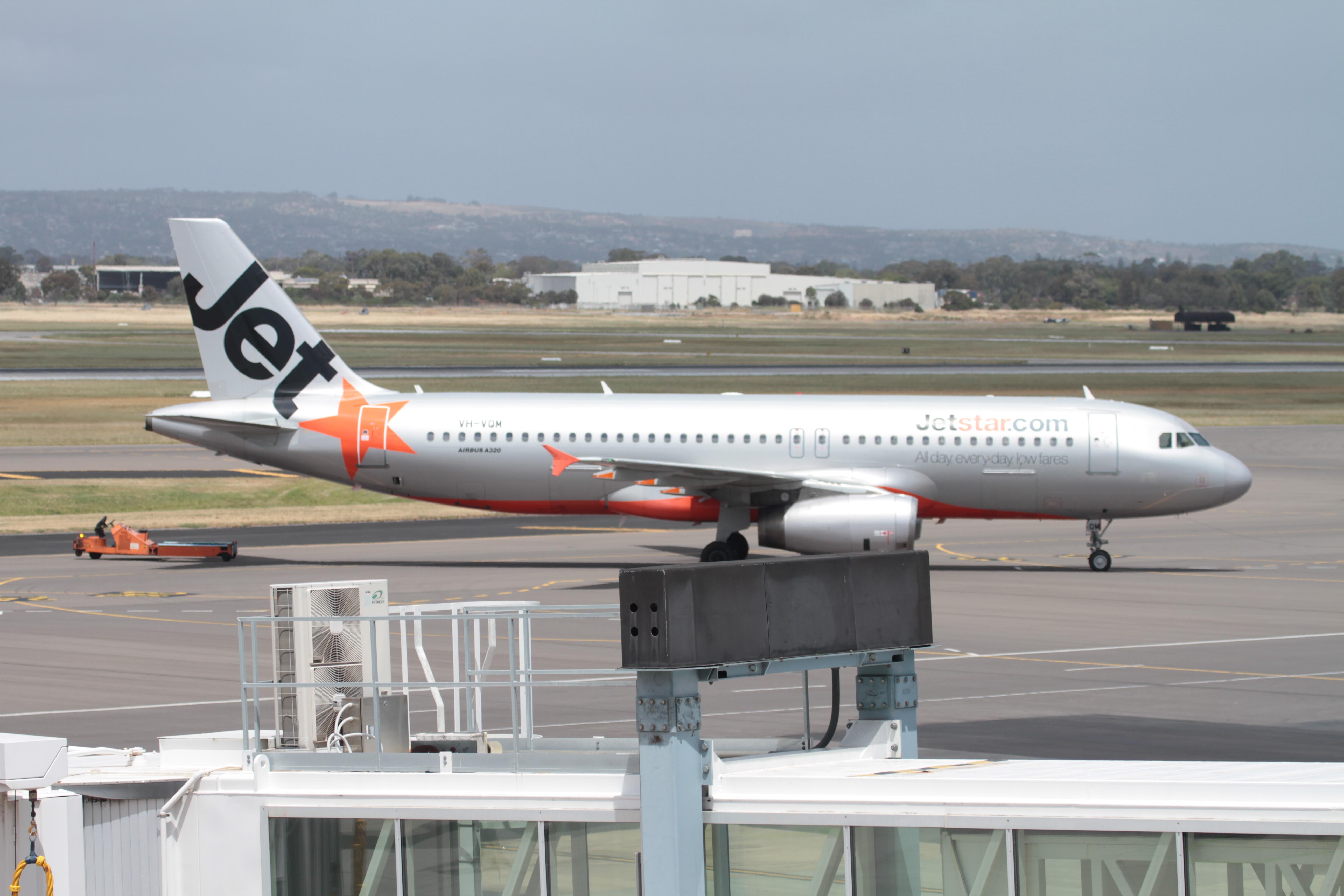 VH-VQM @ YPAD - VH-VQM 2005 A320-200 Adelaide 
 - by PhilR