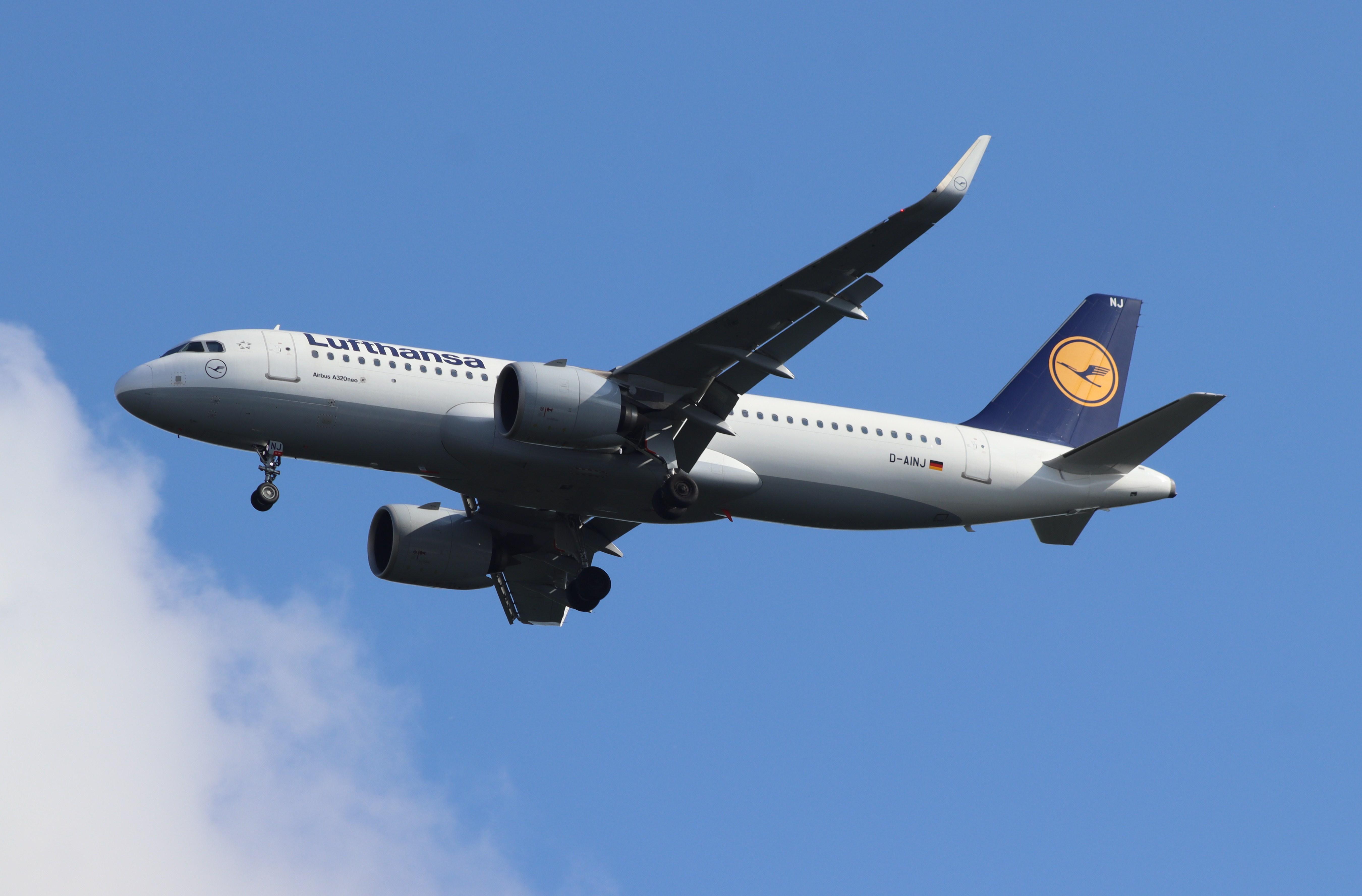 D-AINJ @ EDDF - Airbus A320-271N - by MarkPasqualino