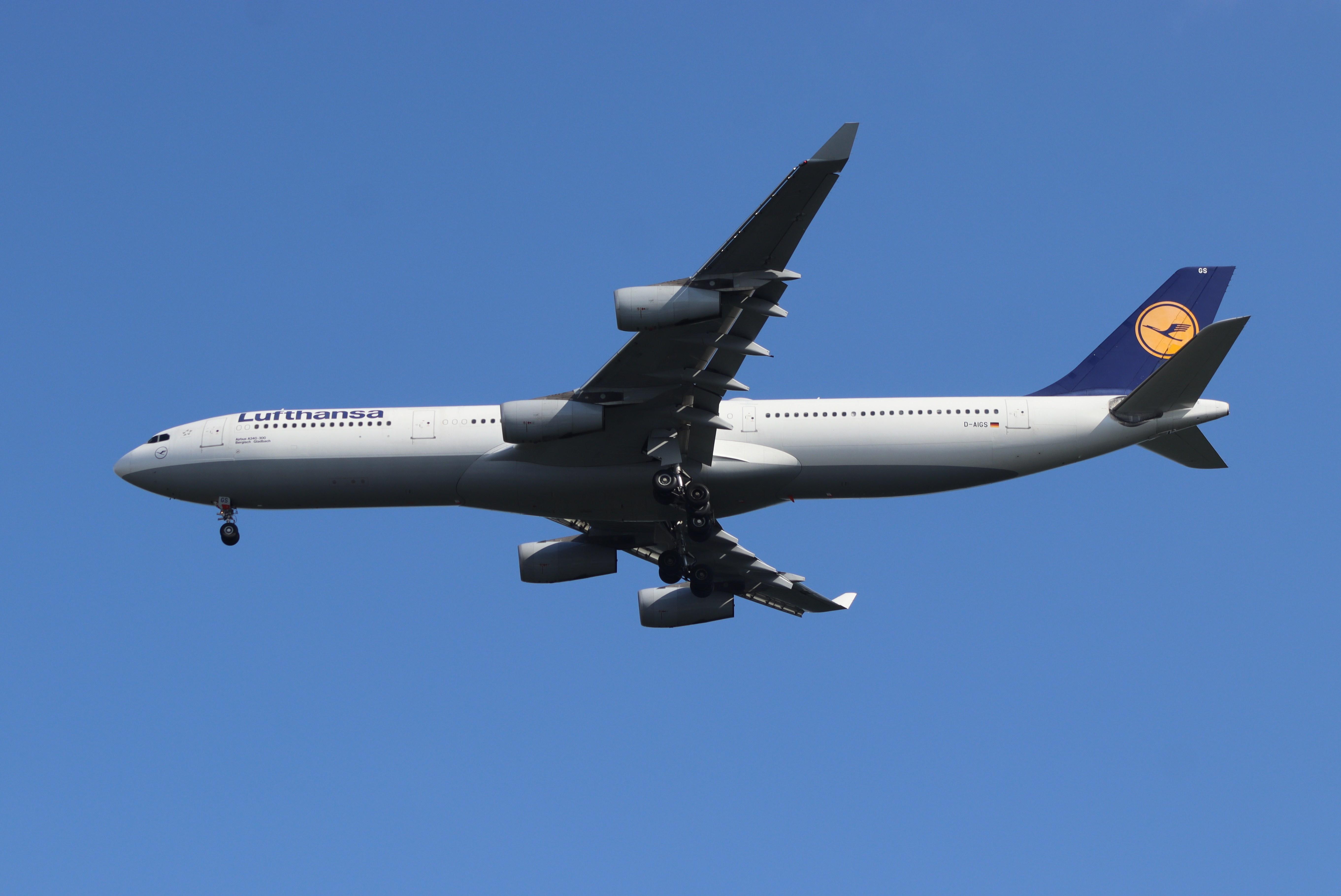 D-AIGS @ EDDF - Airbus A340-313 - by MarkPasqualino