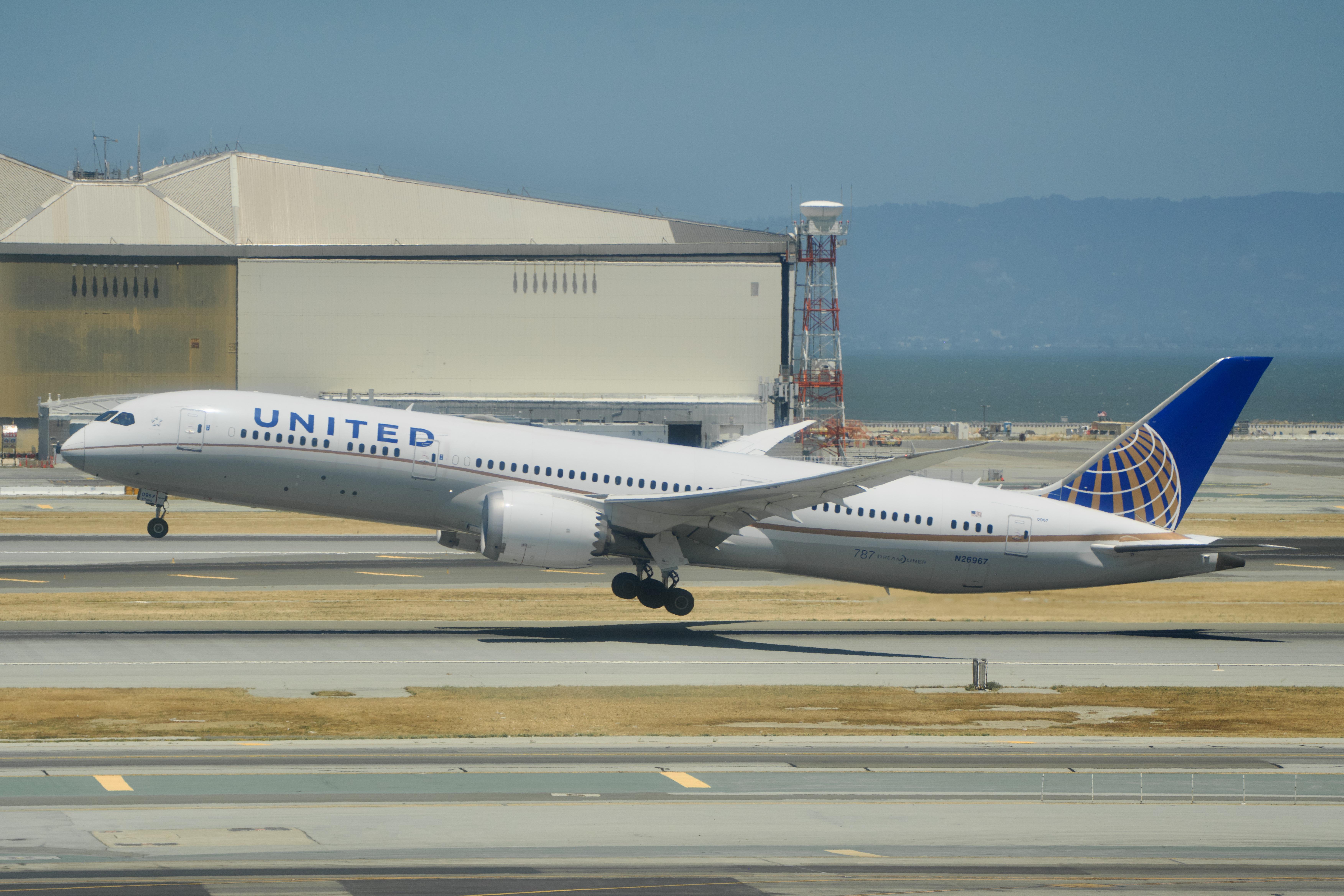 N26967 @ KSFO - Sky Terrace SFO 2026 - by ClaytonEddy