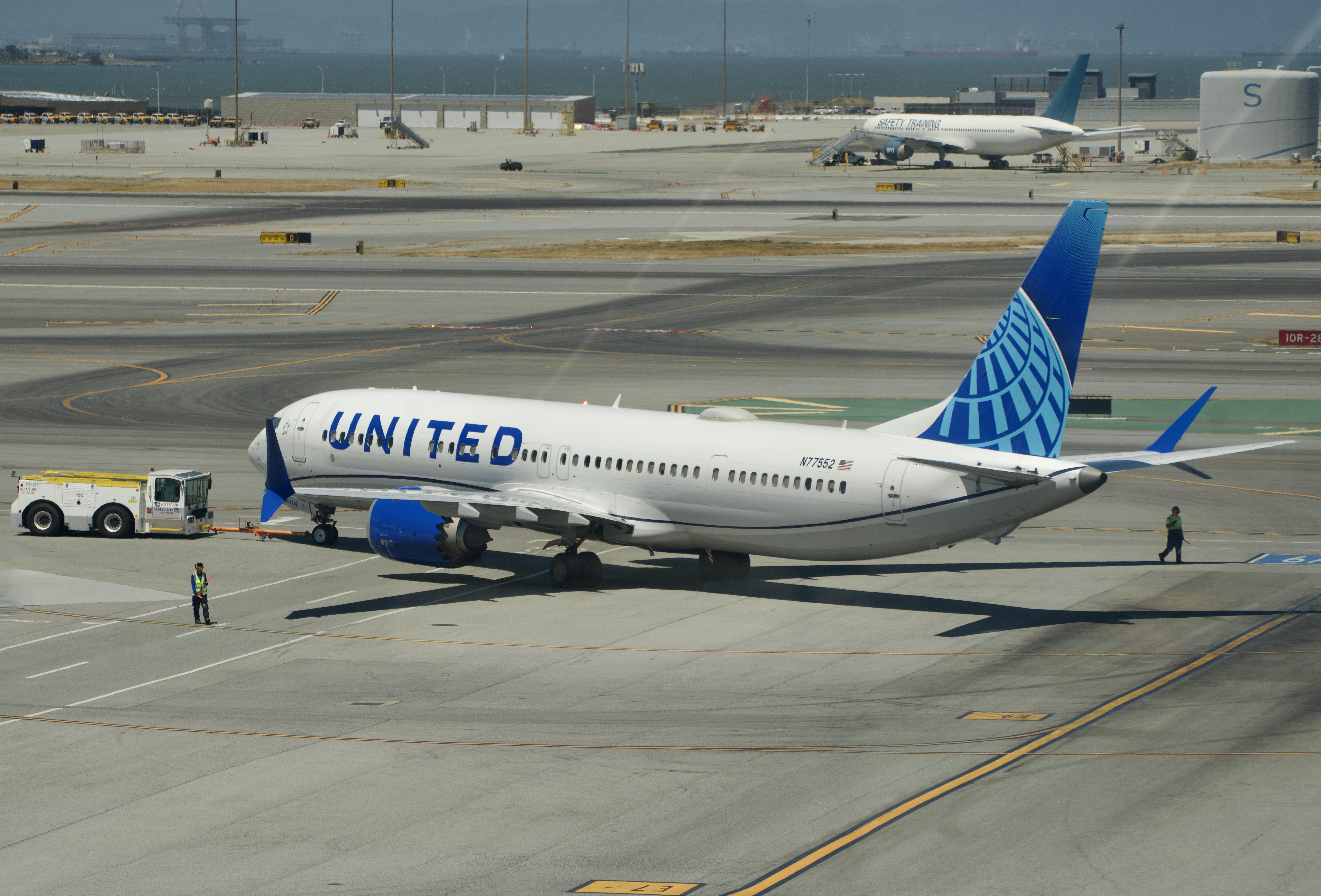 N77552 @ KSFO - Sky Terrace SFO 2026 - by ClaytonEddy