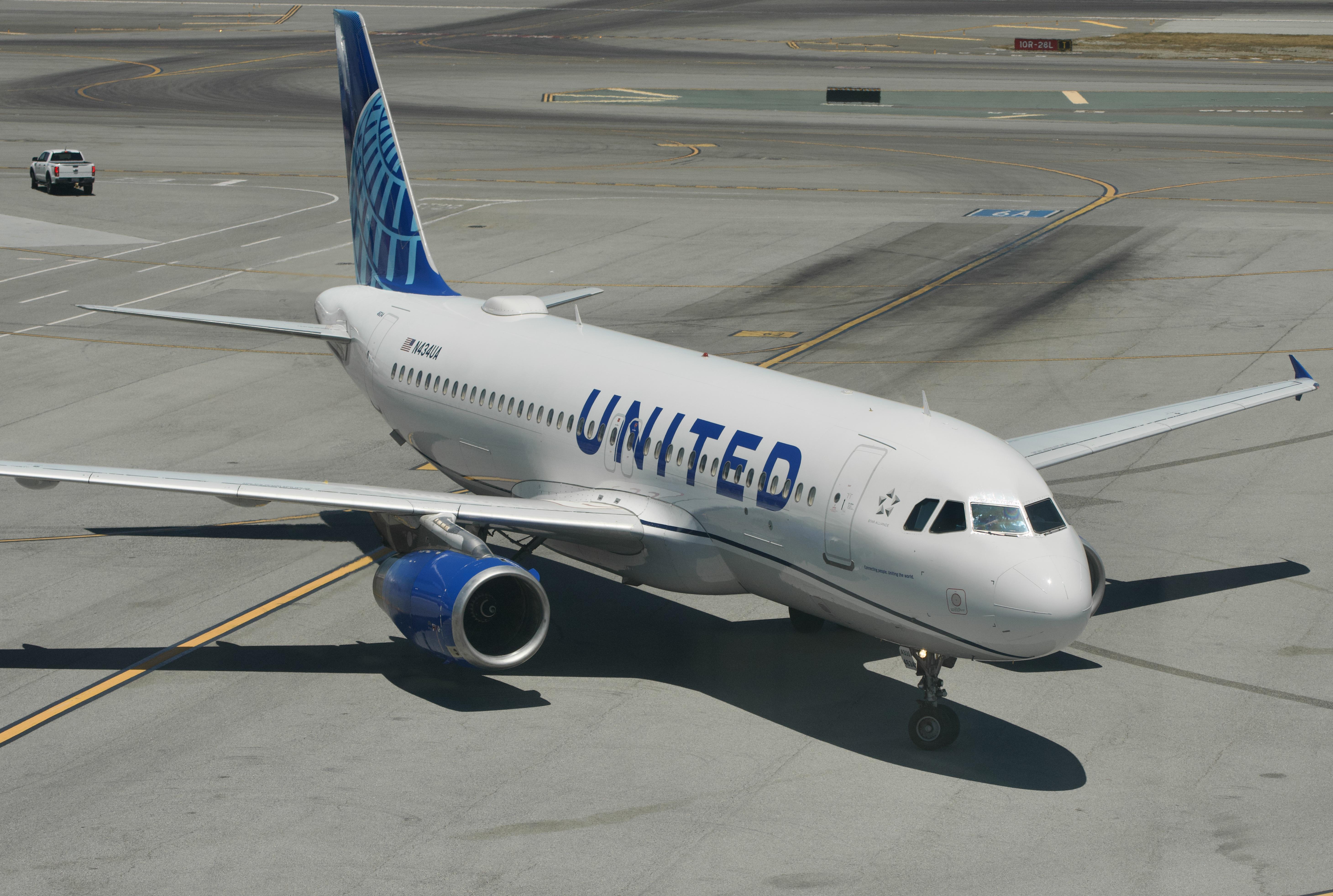 N434UA photo, click to enlarge