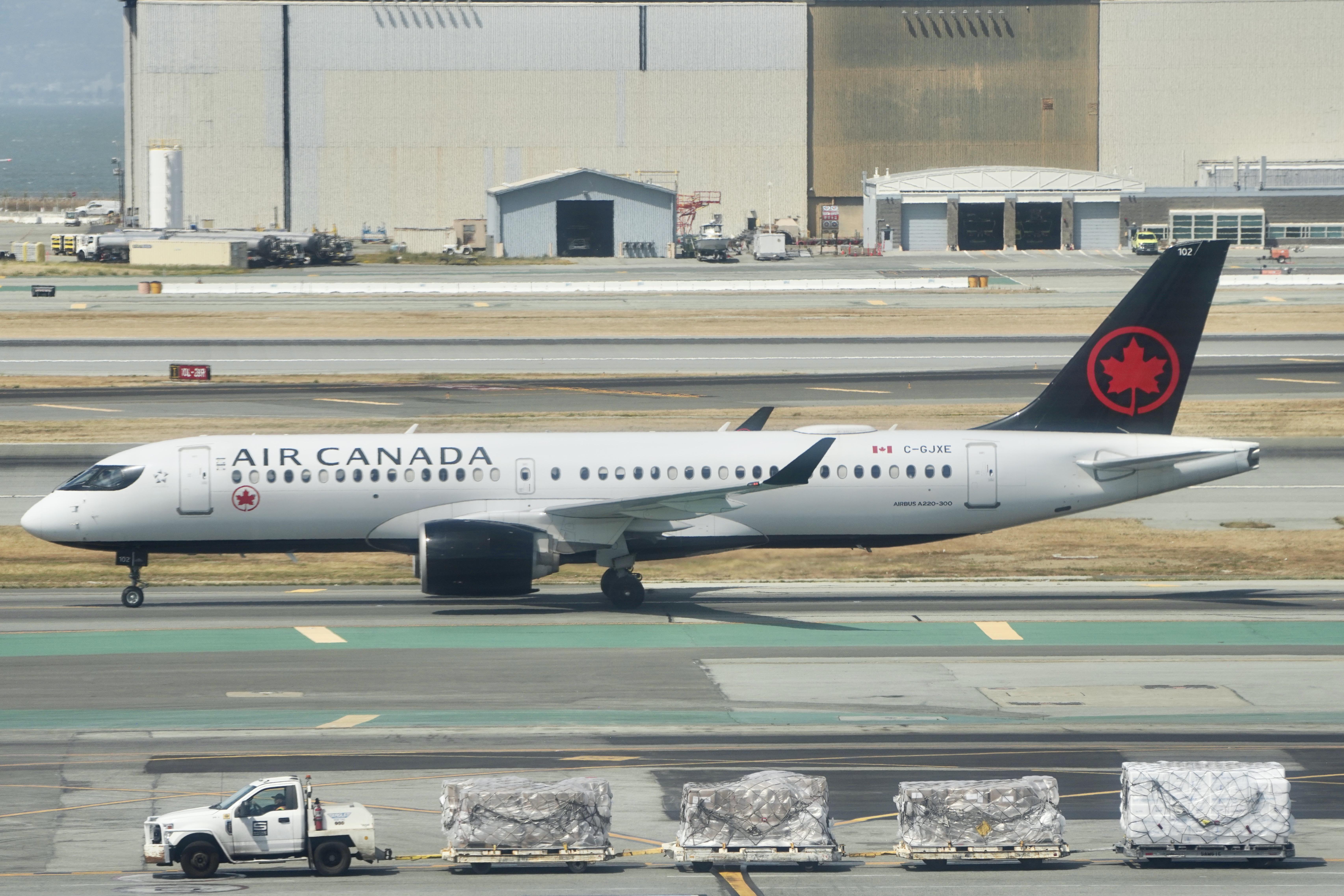 C-GJXE @ KSFO - Sky Terrace SFO 2026 - by ClaytonEddy