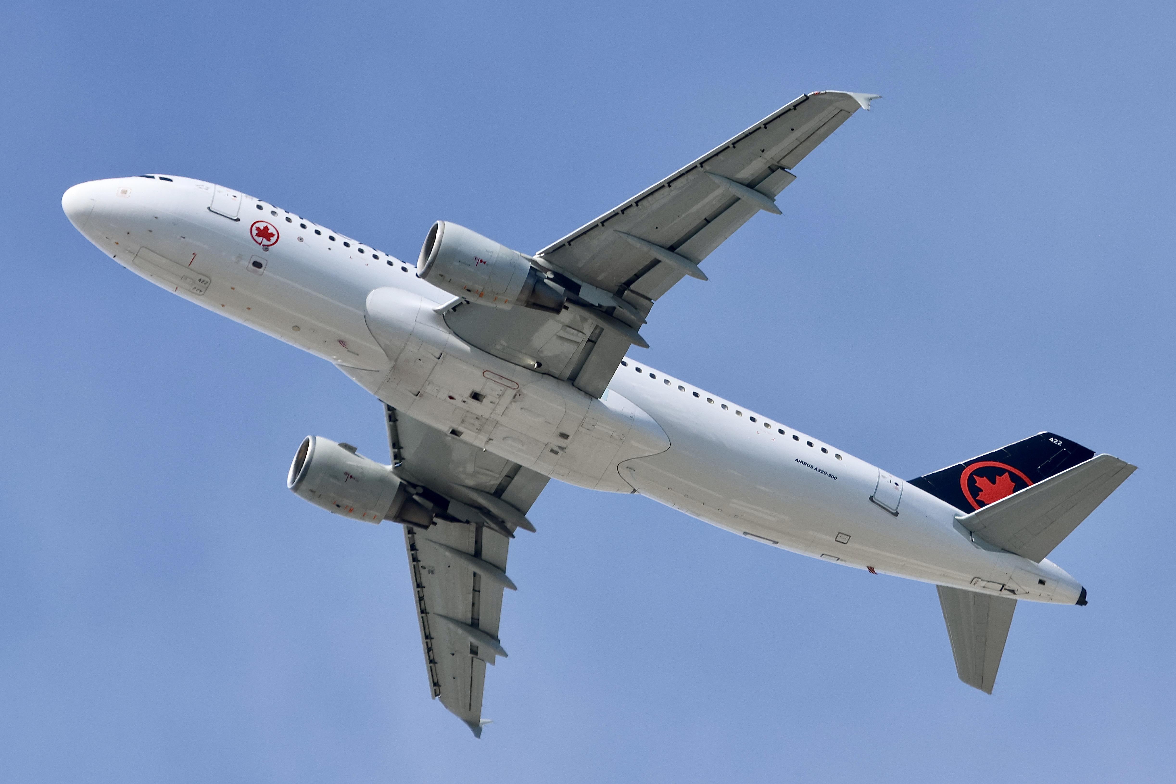 C-FDGQ photo, click to enlarge