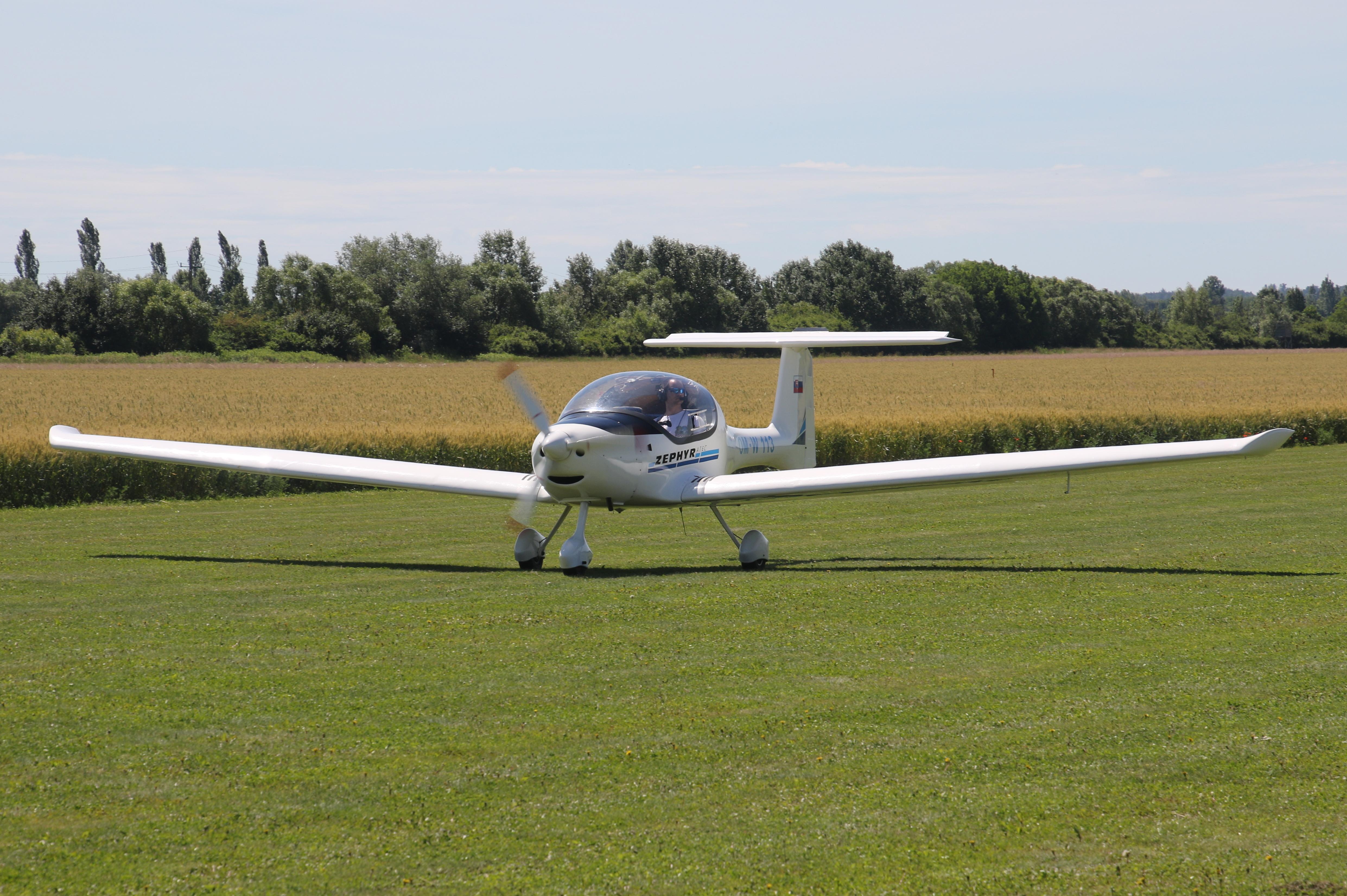 OM-W113 photo, click to enlarge