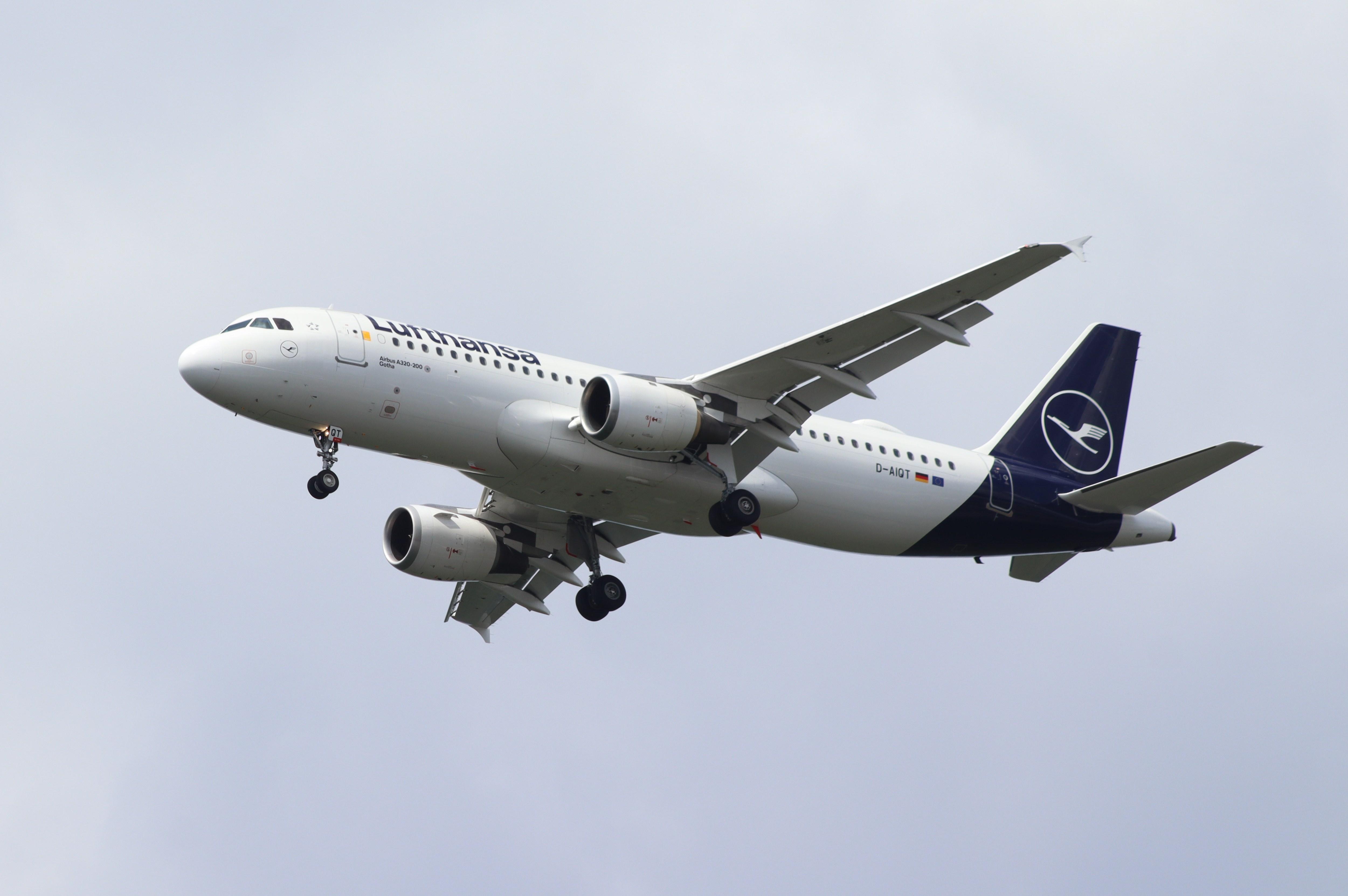 D-AIQT photo, click to enlarge