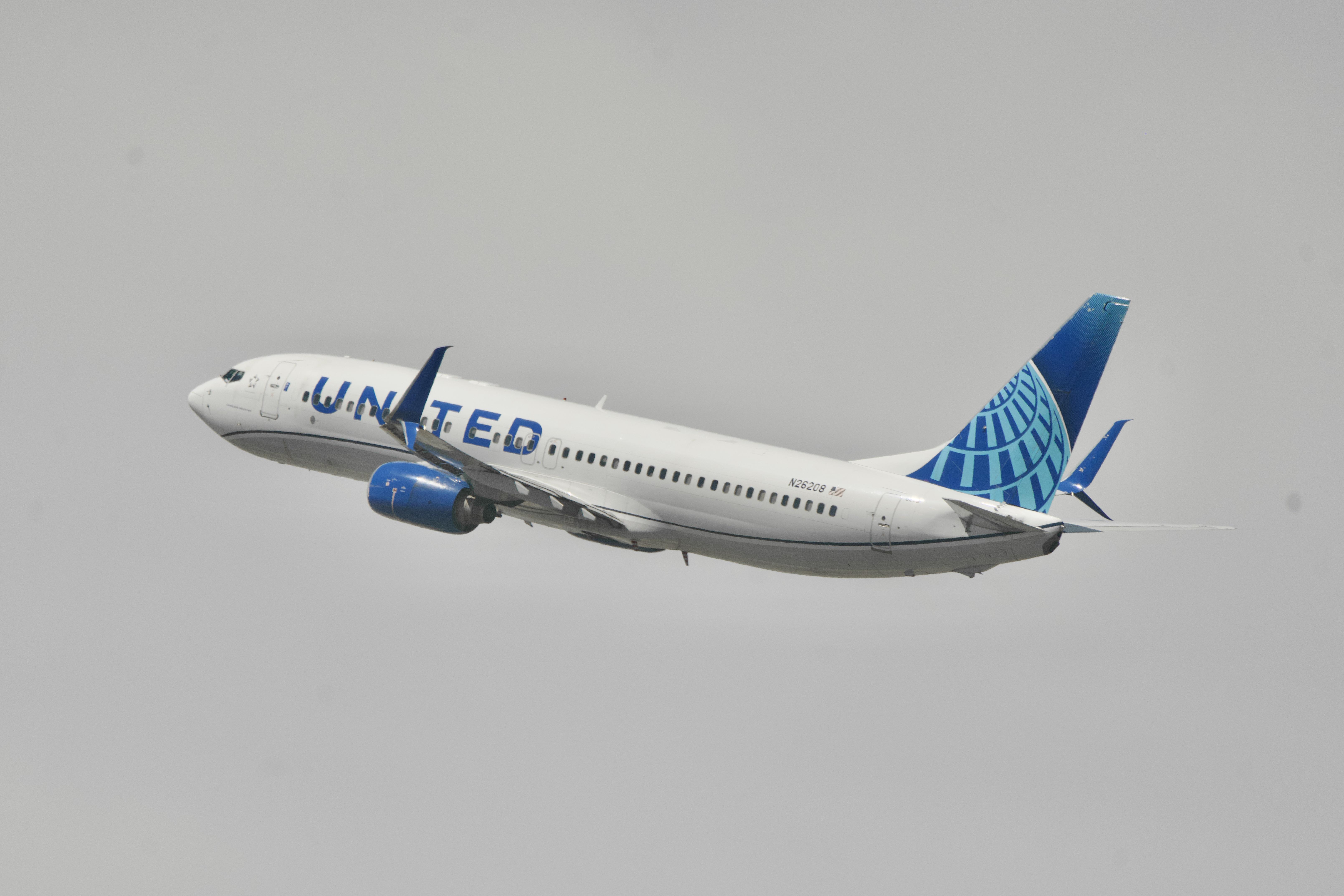 N26208 @ KSFO - Sky Terrace SFO 2026 - by ClaytonEddy