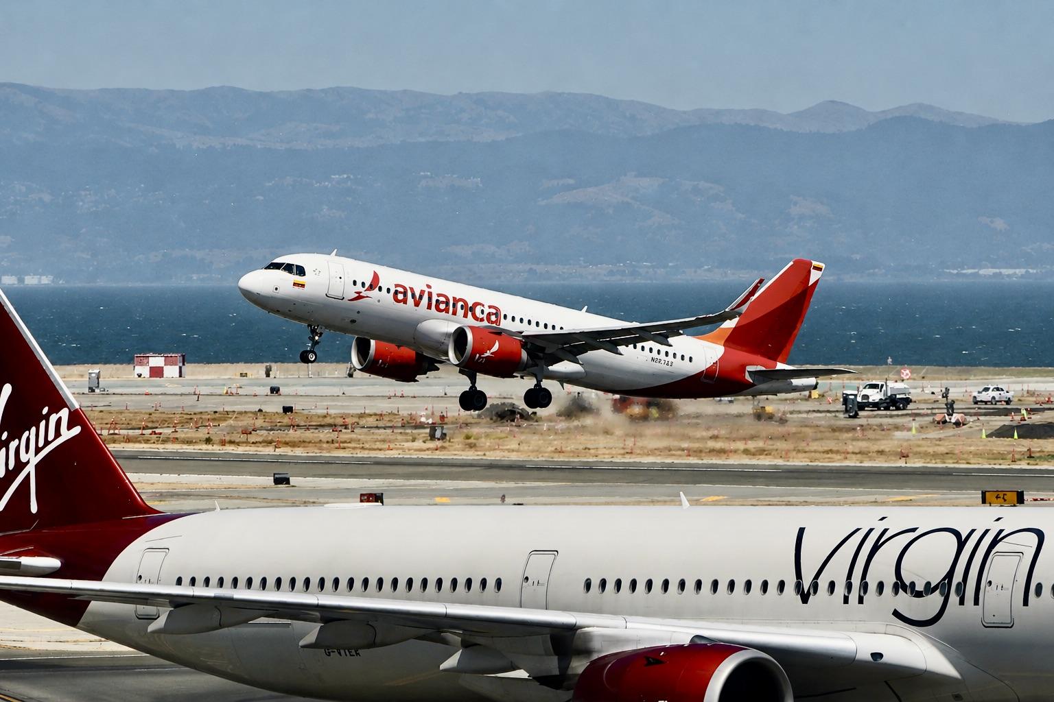 N967AV @ KSFO - Sky Terrace SFO 2026 - by ClaytonEddy