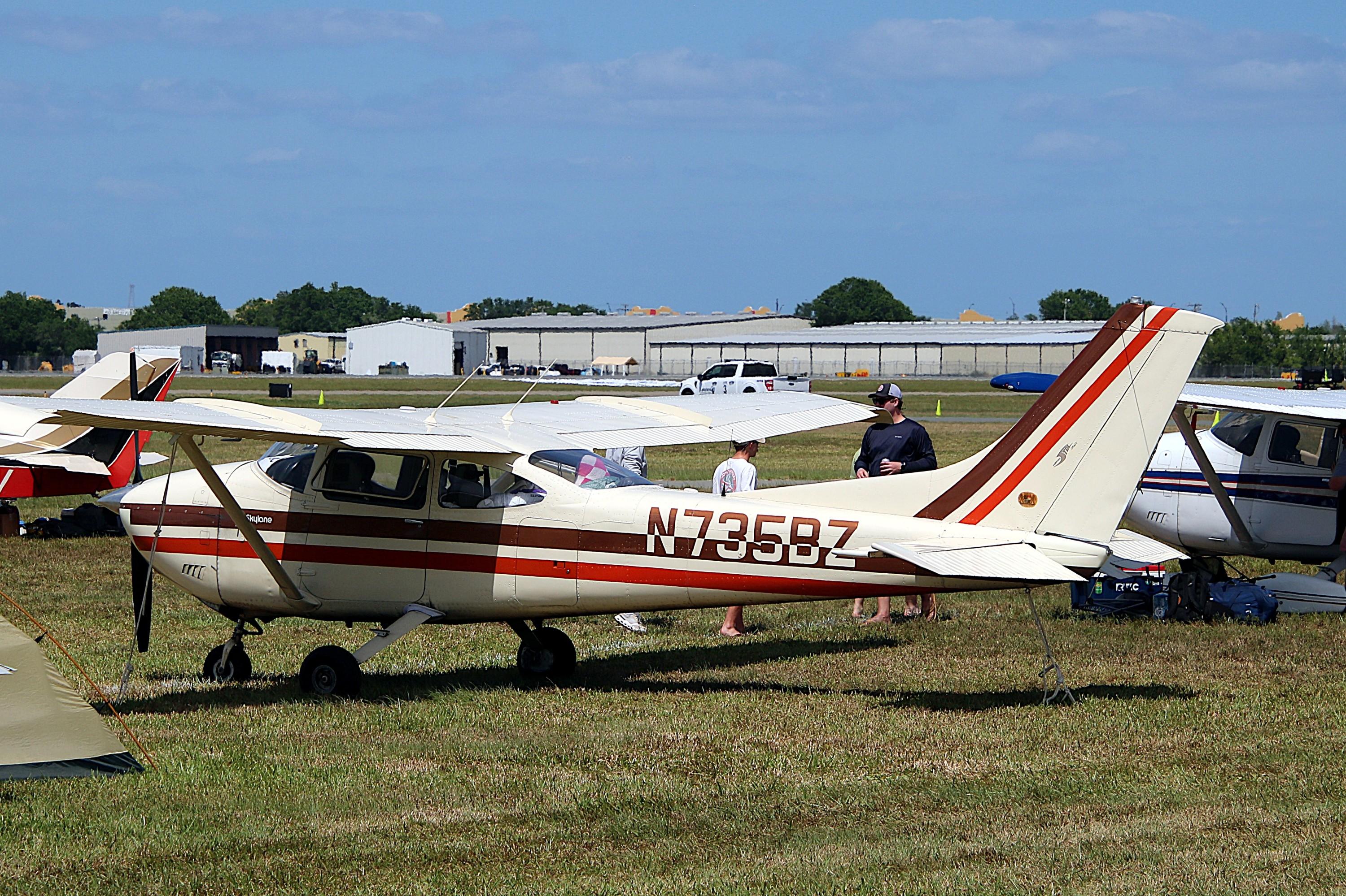 N735BZ photo, click to enlarge