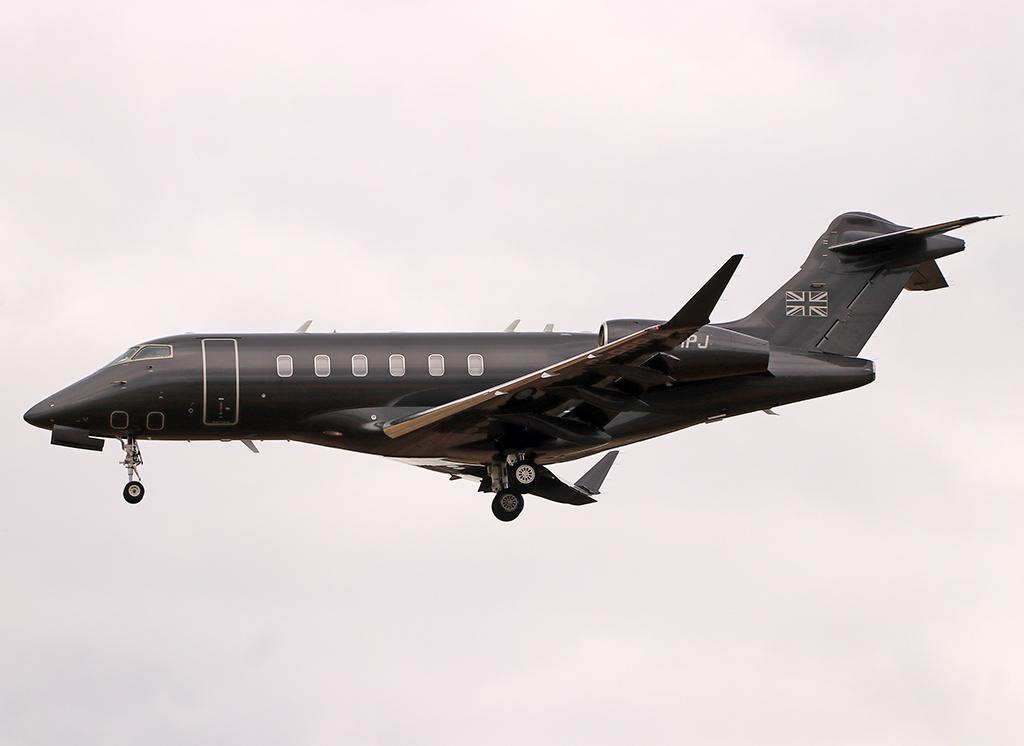 G-RRPJ photo, click to enlarge