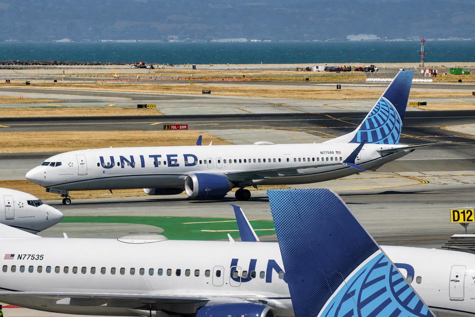 N77588 @ KSFO - Sky Terrace SFO 2026 - by ClaytonEddy
