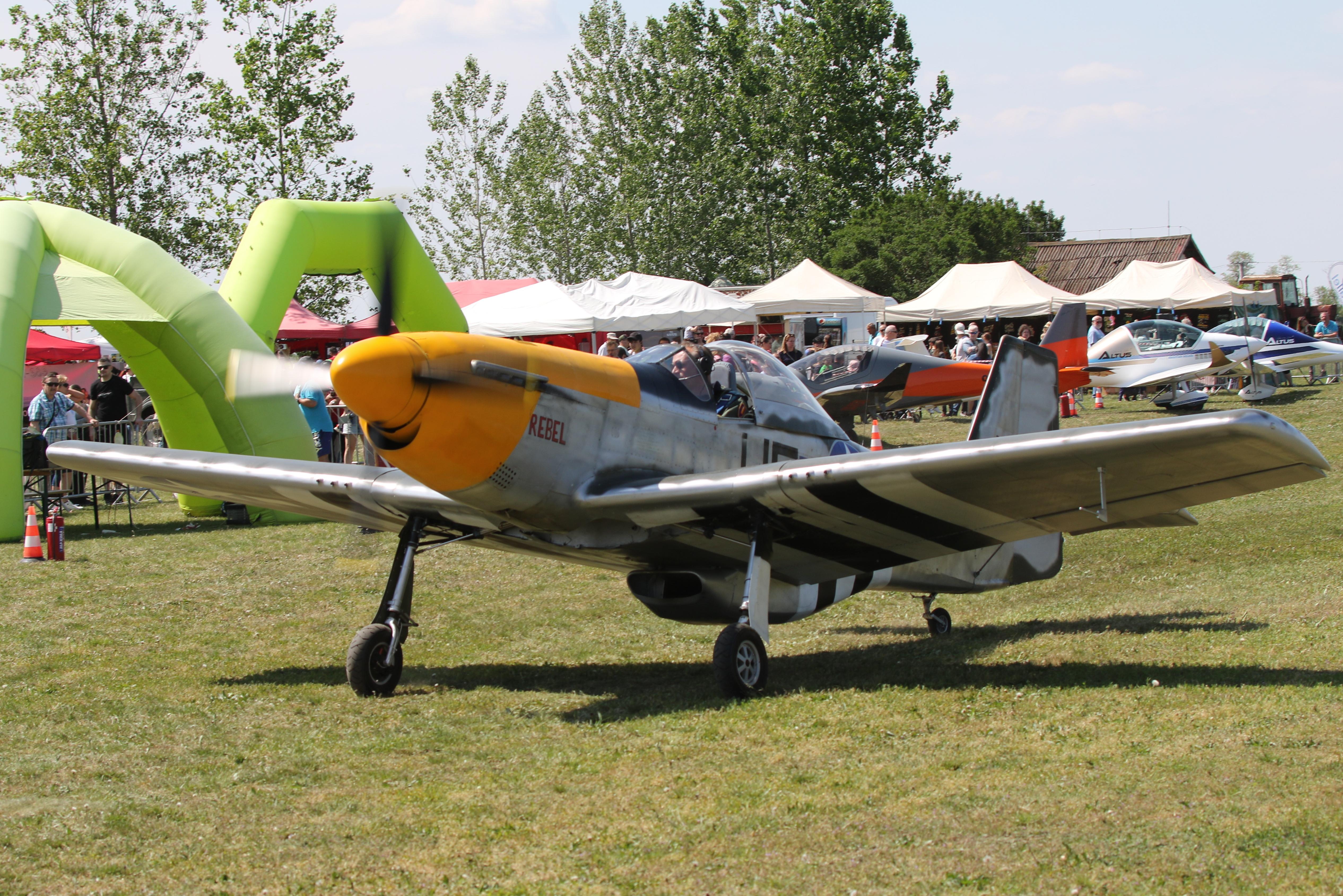 OK-HUQ28 photo, click to enlarge