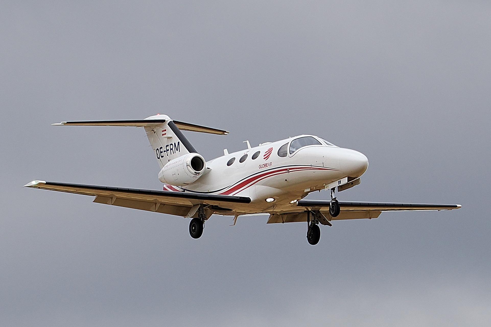 OE-FRM @ EGSH - Landing at Norwich. - by Graham Reeve