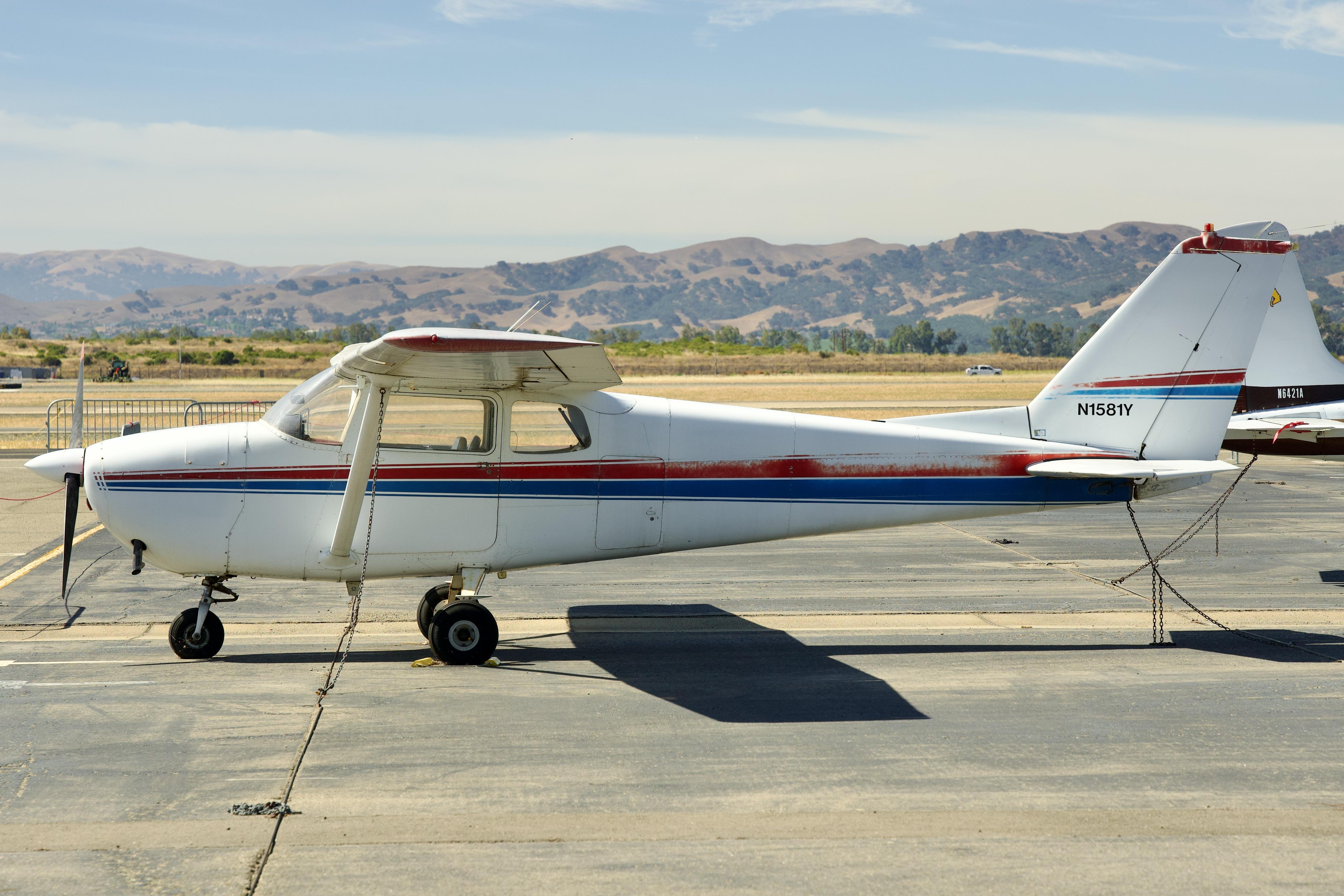 N1581Y photo, click to enlarge