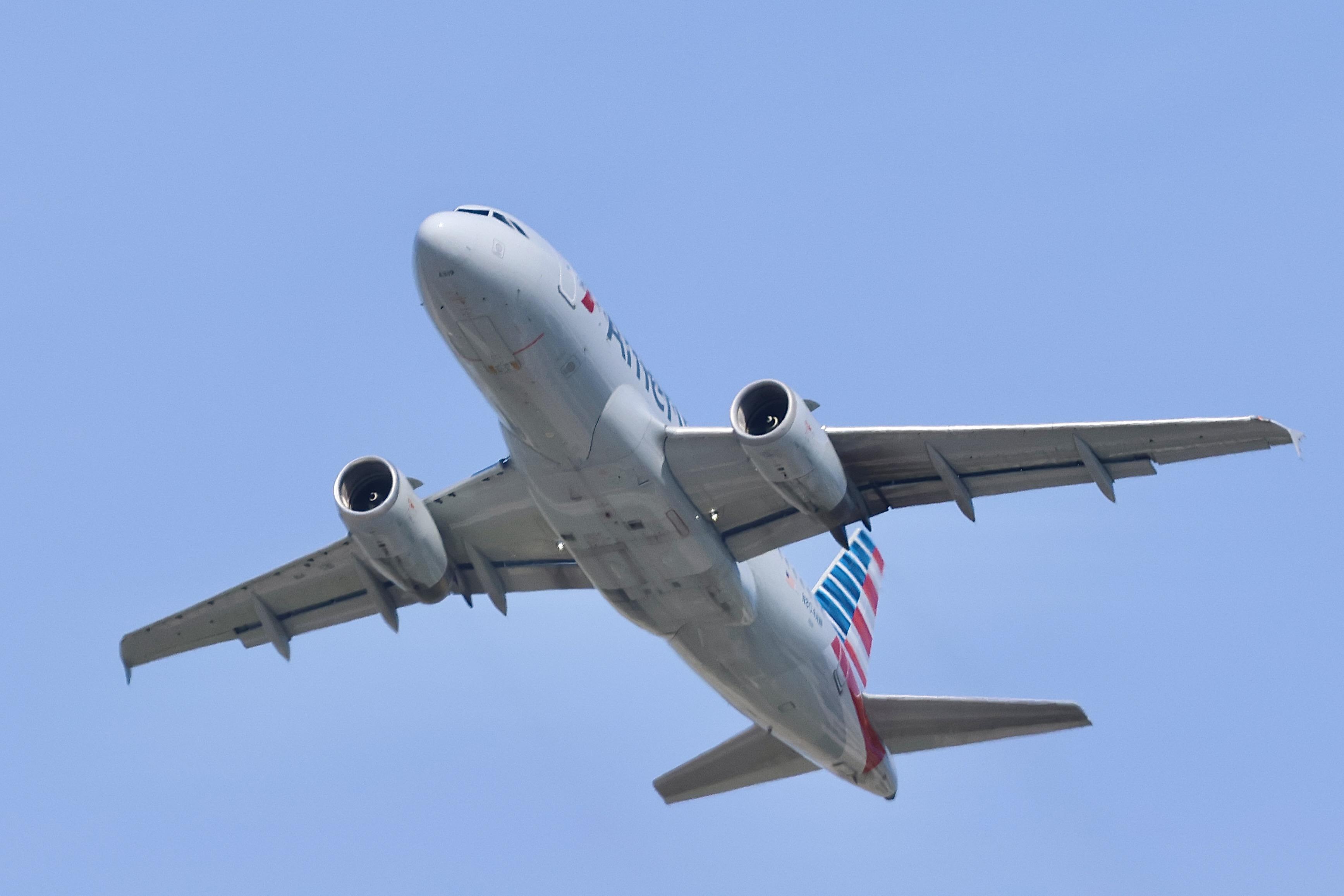 N804AW photo, click to enlarge