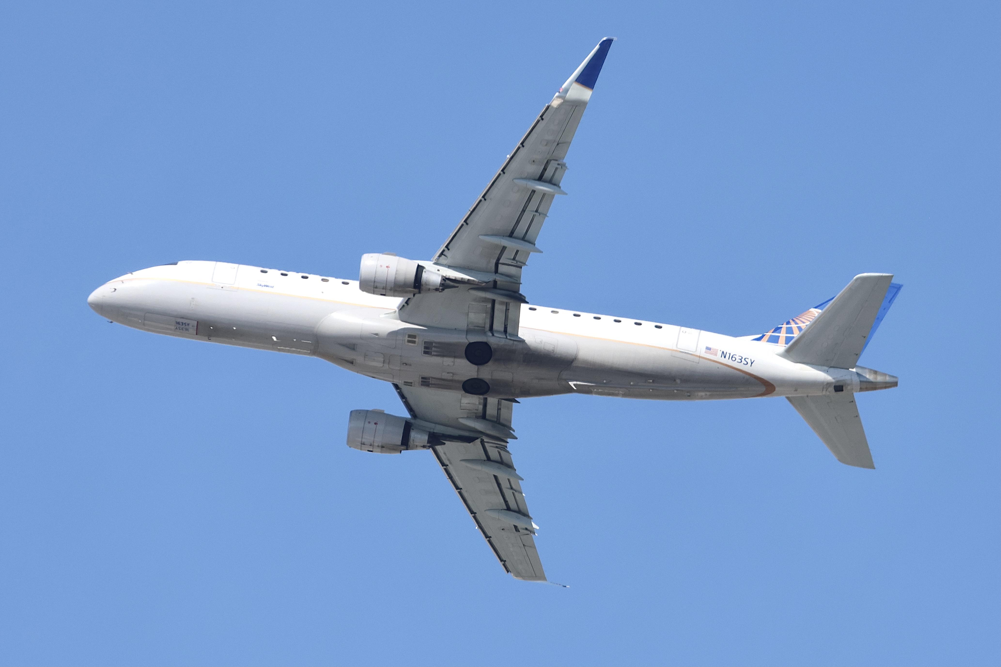 N163SY photo, click to enlarge