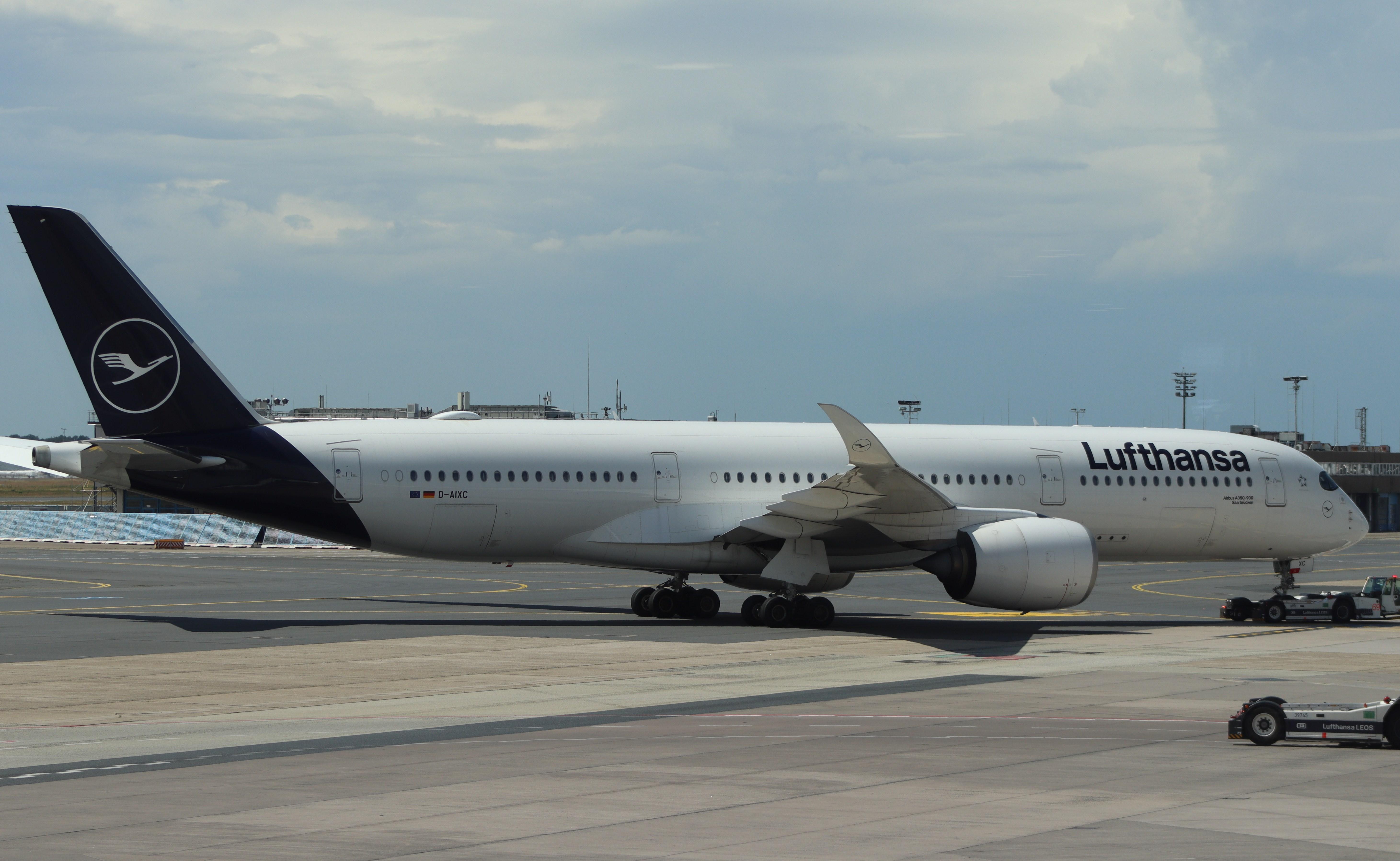 D-AIXC @ EDDF - Airbus A350-941N - by MarkPasqualino