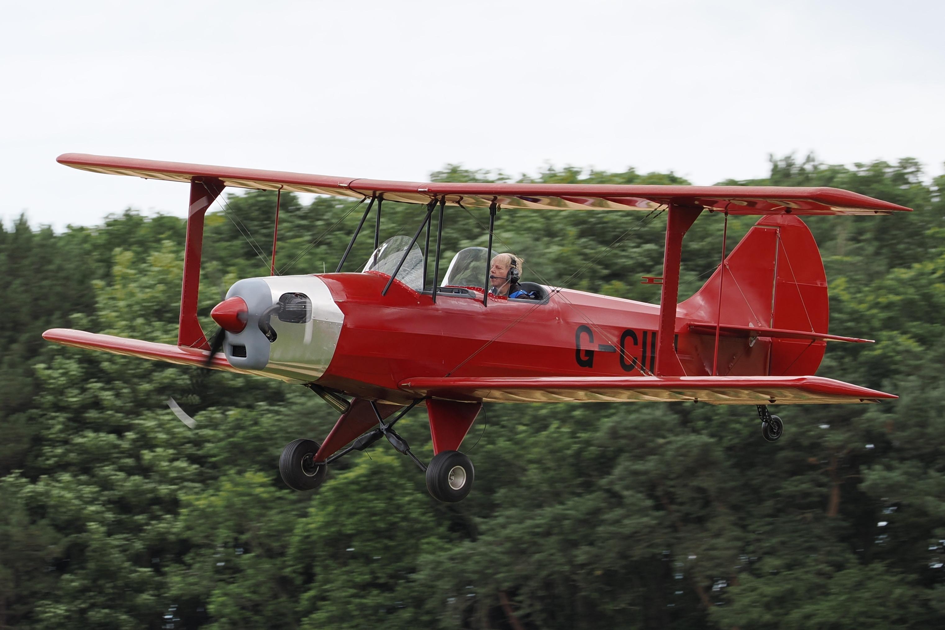 G-CIIU @ X3CX - Landing at Northrepps. - by Graham Reeve