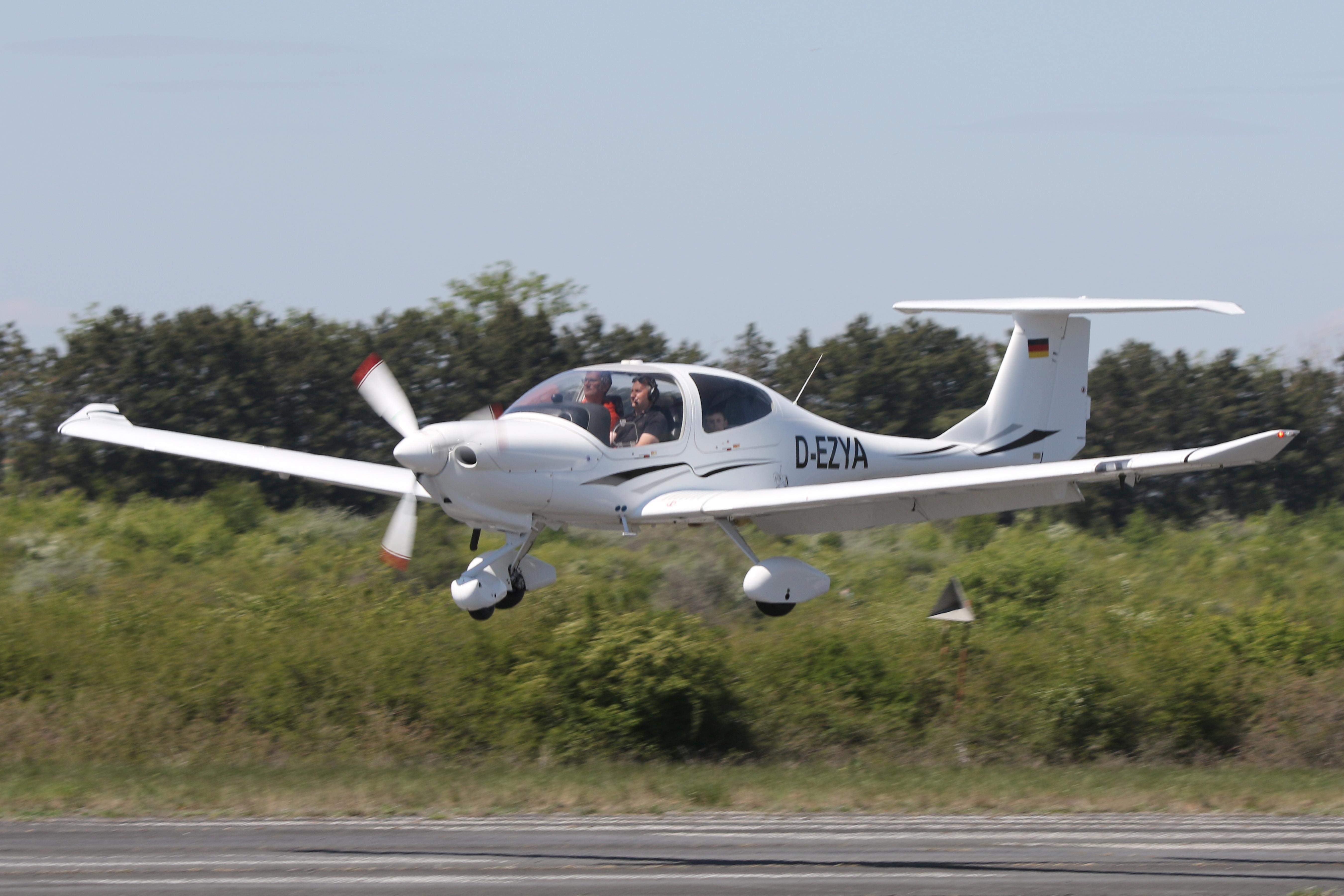 D-EZYA @ LHSA - LHSA - Szentkirályszabadja Airport, Hungary - by AttilaGroszvald/Groszi