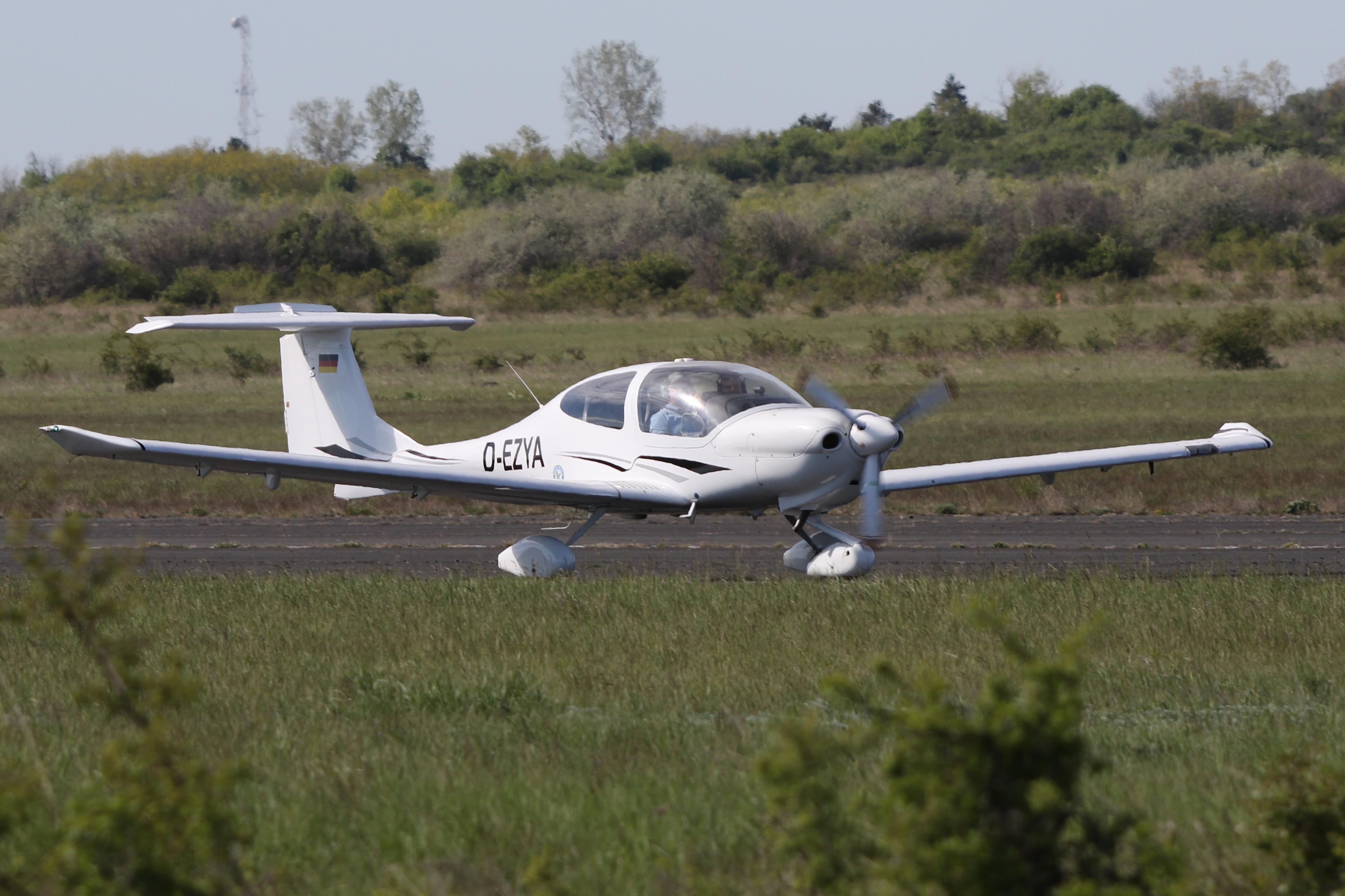 D-EZYA @ LHSA - LHSA - Szentkirályszabadja Airport, Hungary - by AttilaGroszvald/Groszi