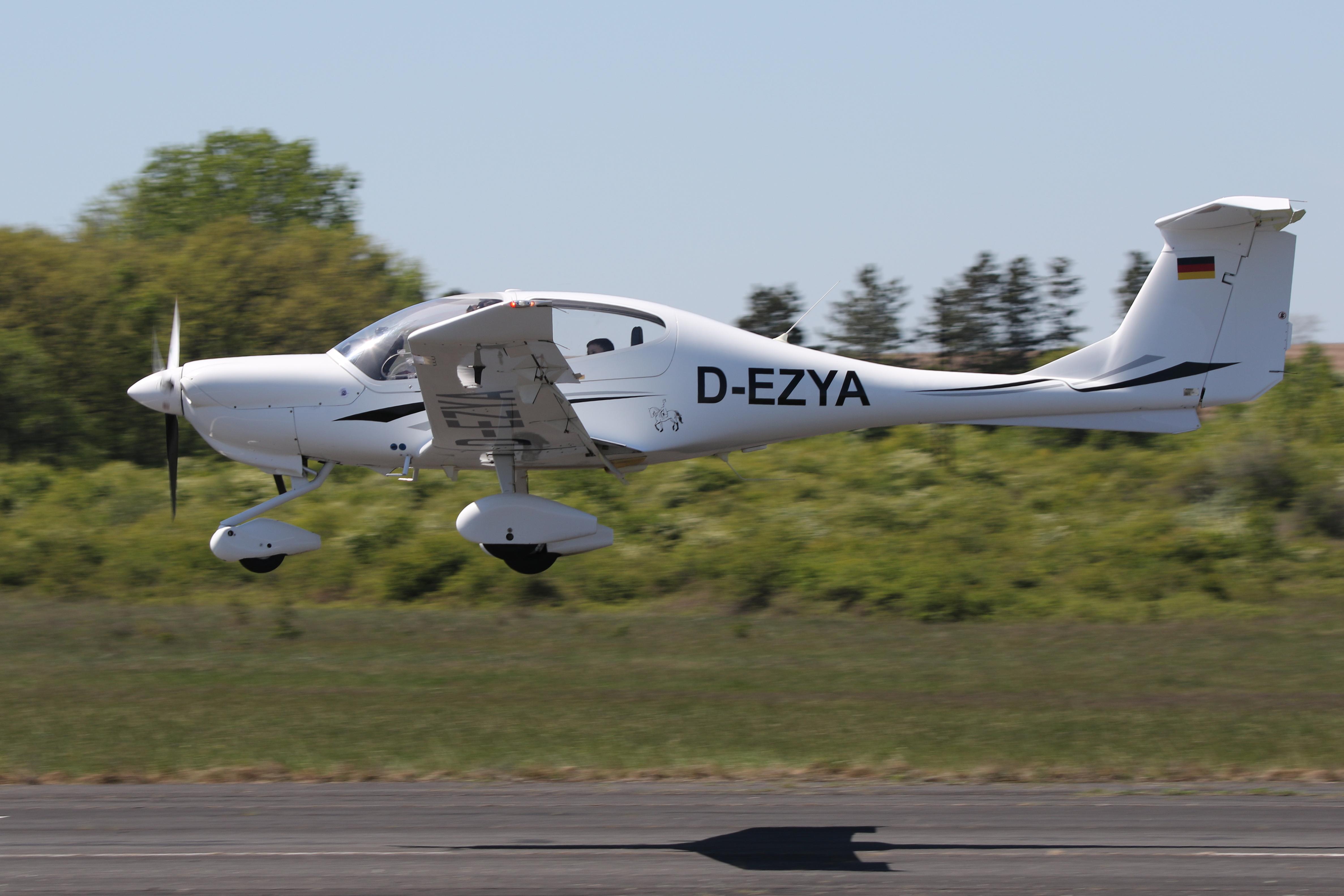 D-EZYA @ LHSA - LHSA - Szentkirályszabadja Airport, Hungary - by AttilaGroszvald/Groszi