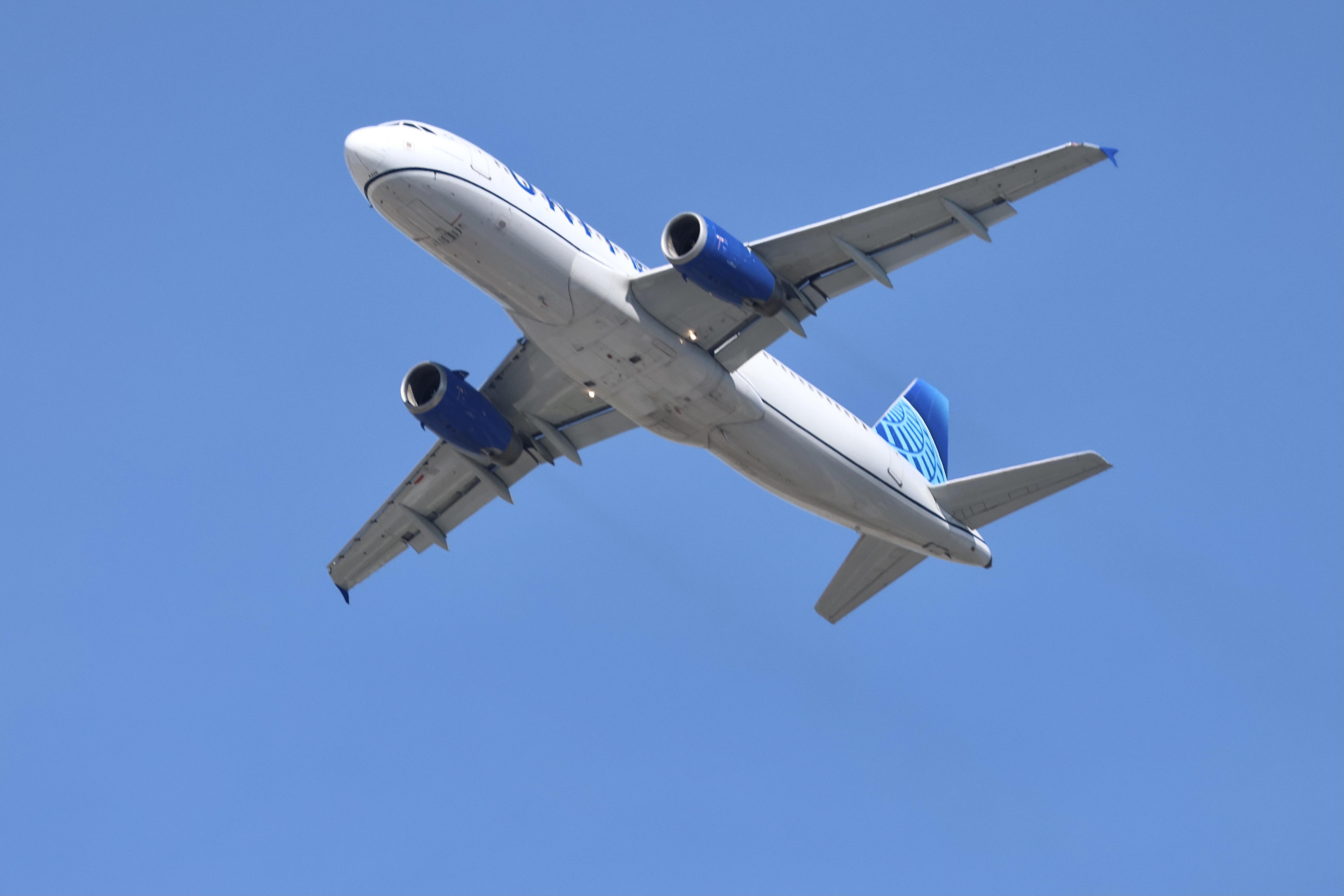 N485UA photo, click to enlarge