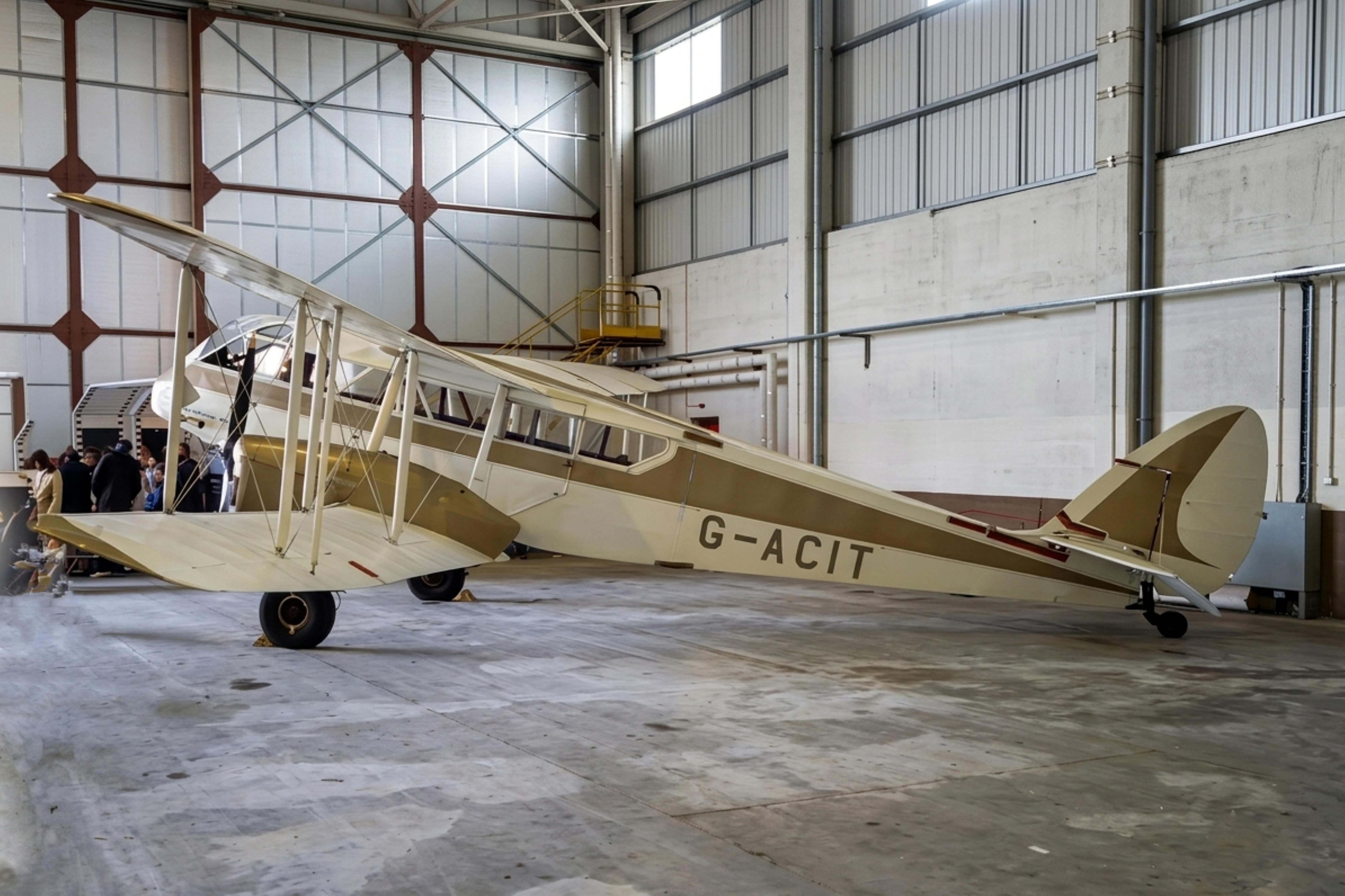 G-ACIT photo, click to enlarge
