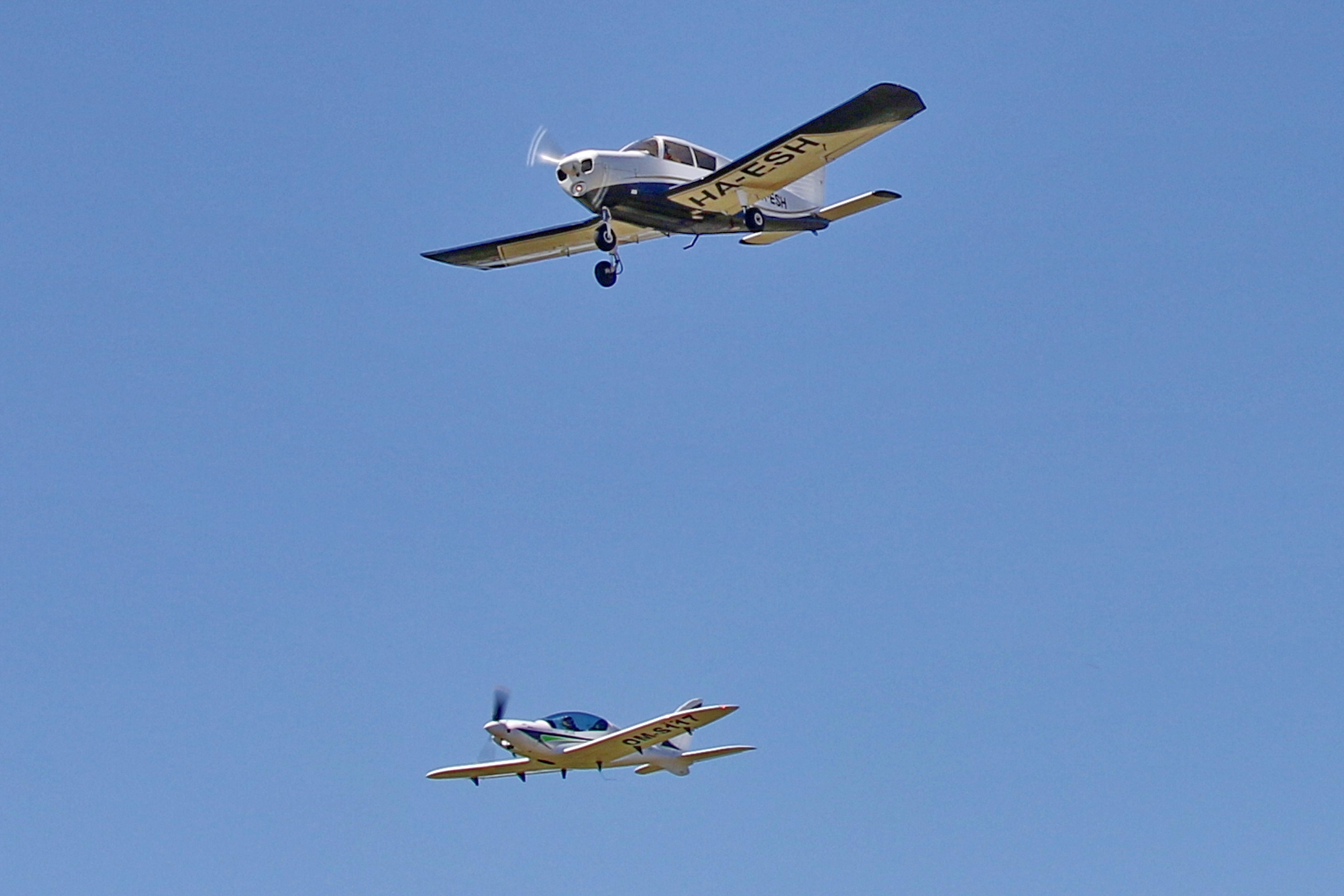 HA-ESH photo, click to enlarge