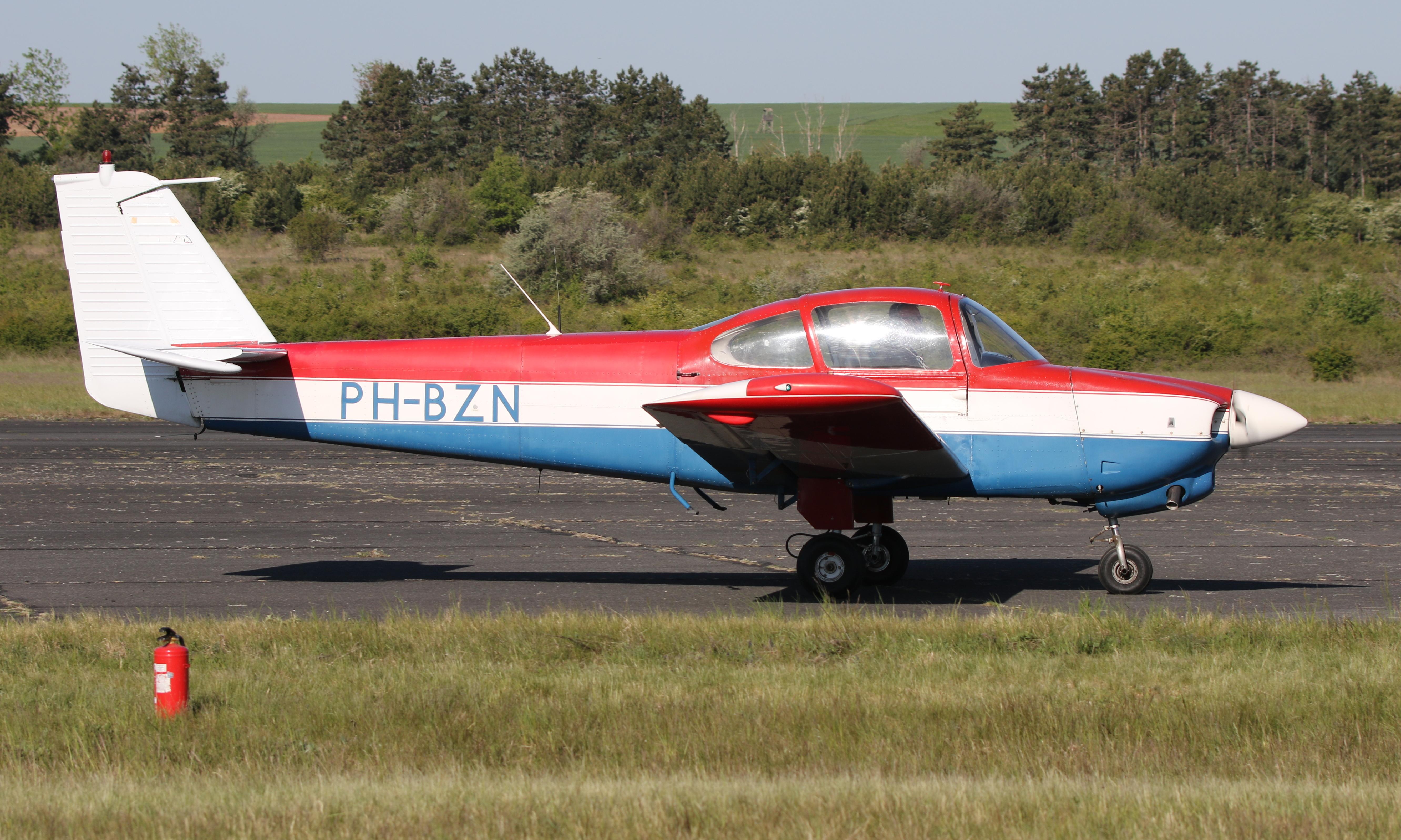 PH-BZN photo, click to enlarge