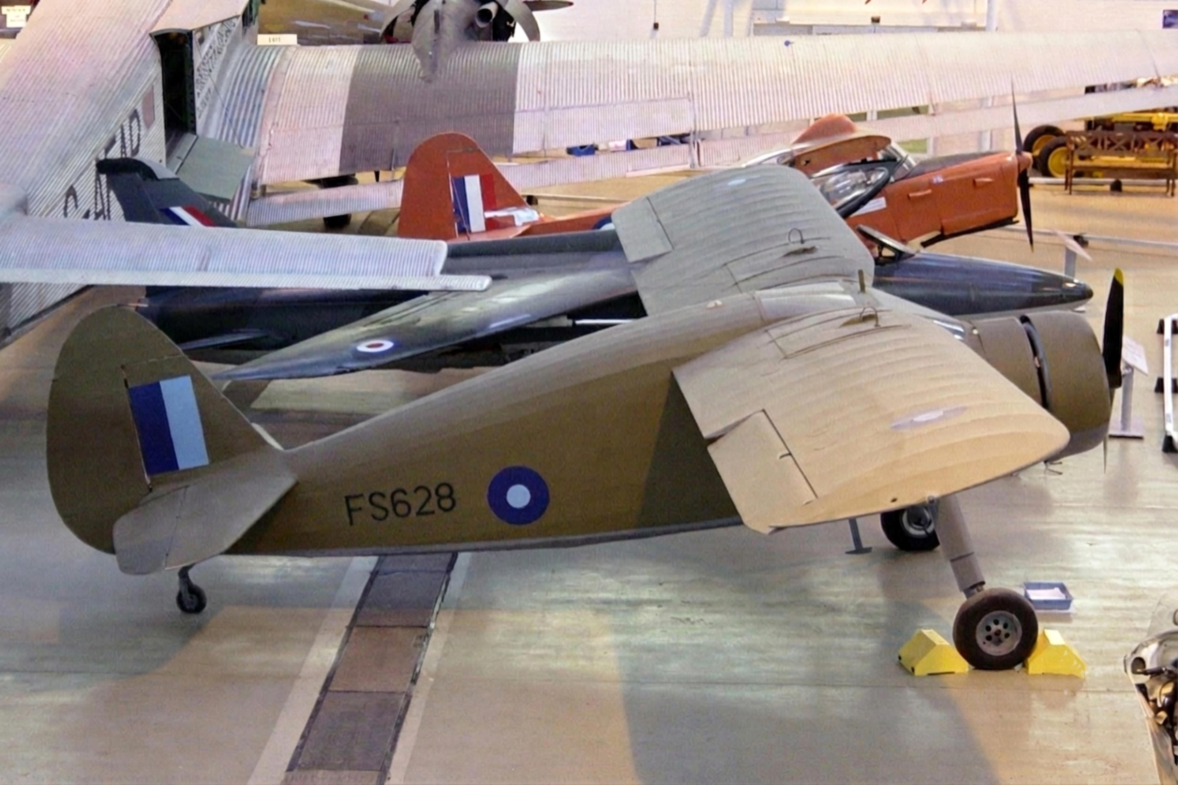 G-AIZE photo, click to enlarge