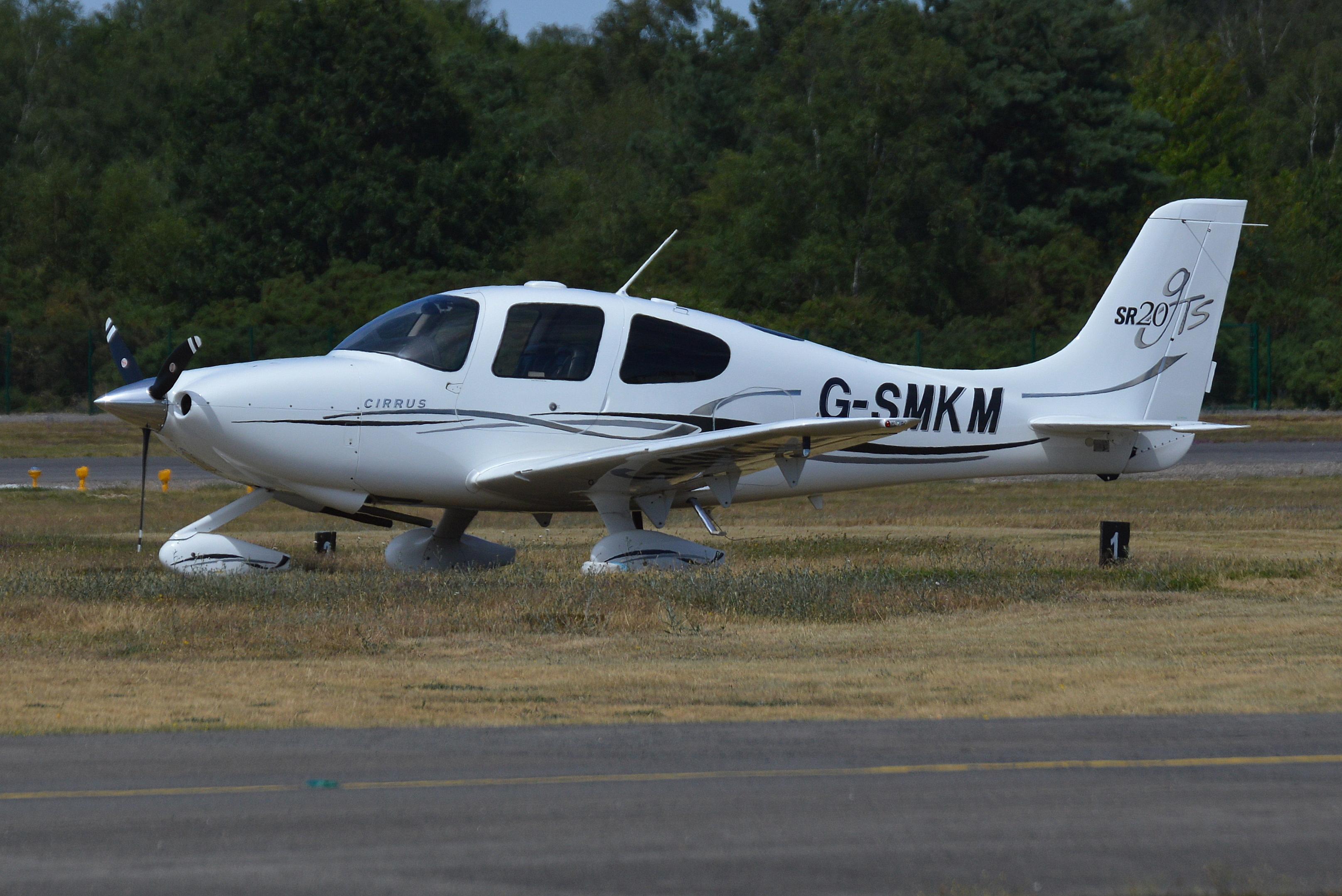 G-SMKM photo, click to enlarge